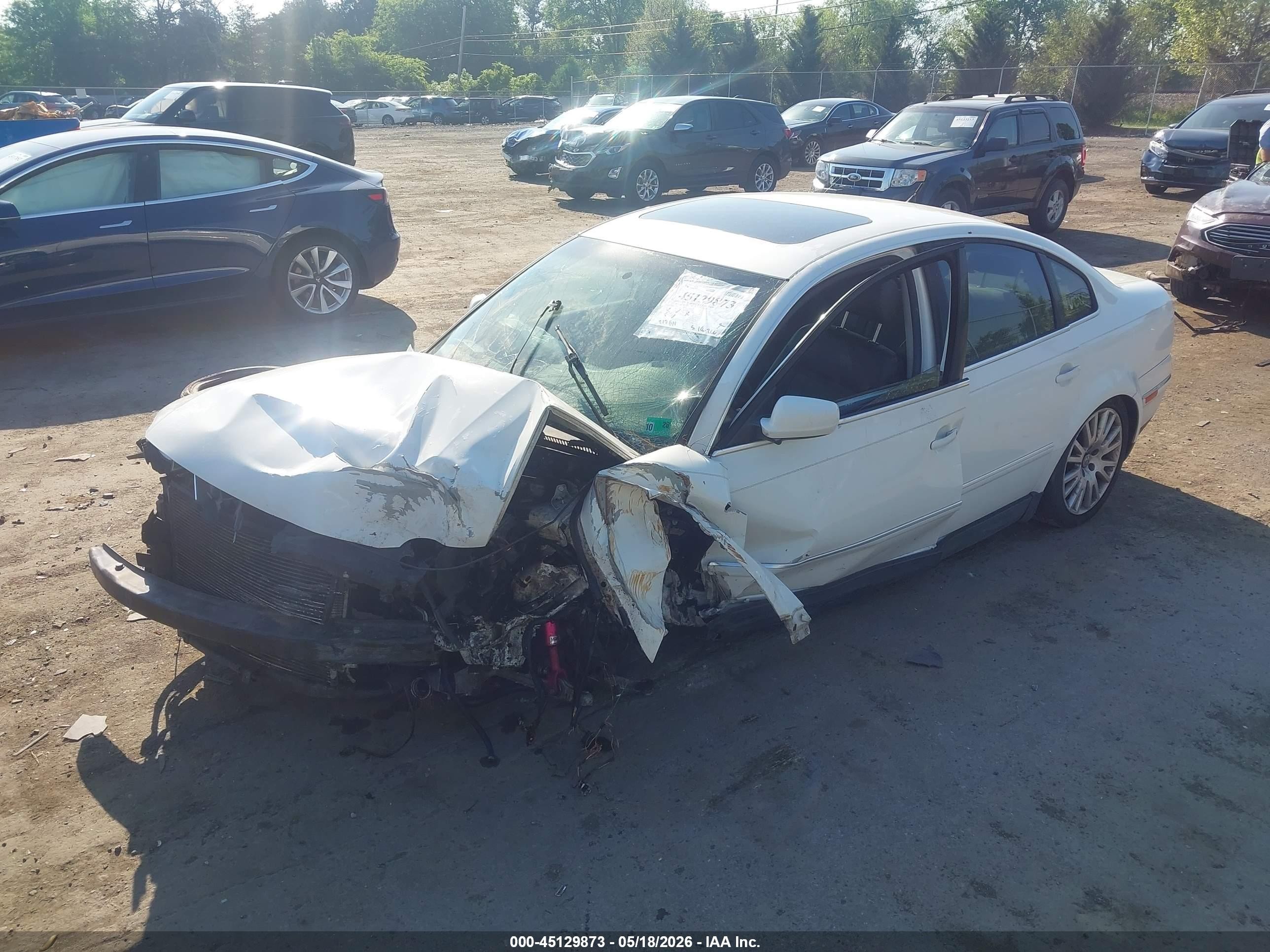 2003 Volkswagen Passat Gls White vin: WVWPD63B73P247594
