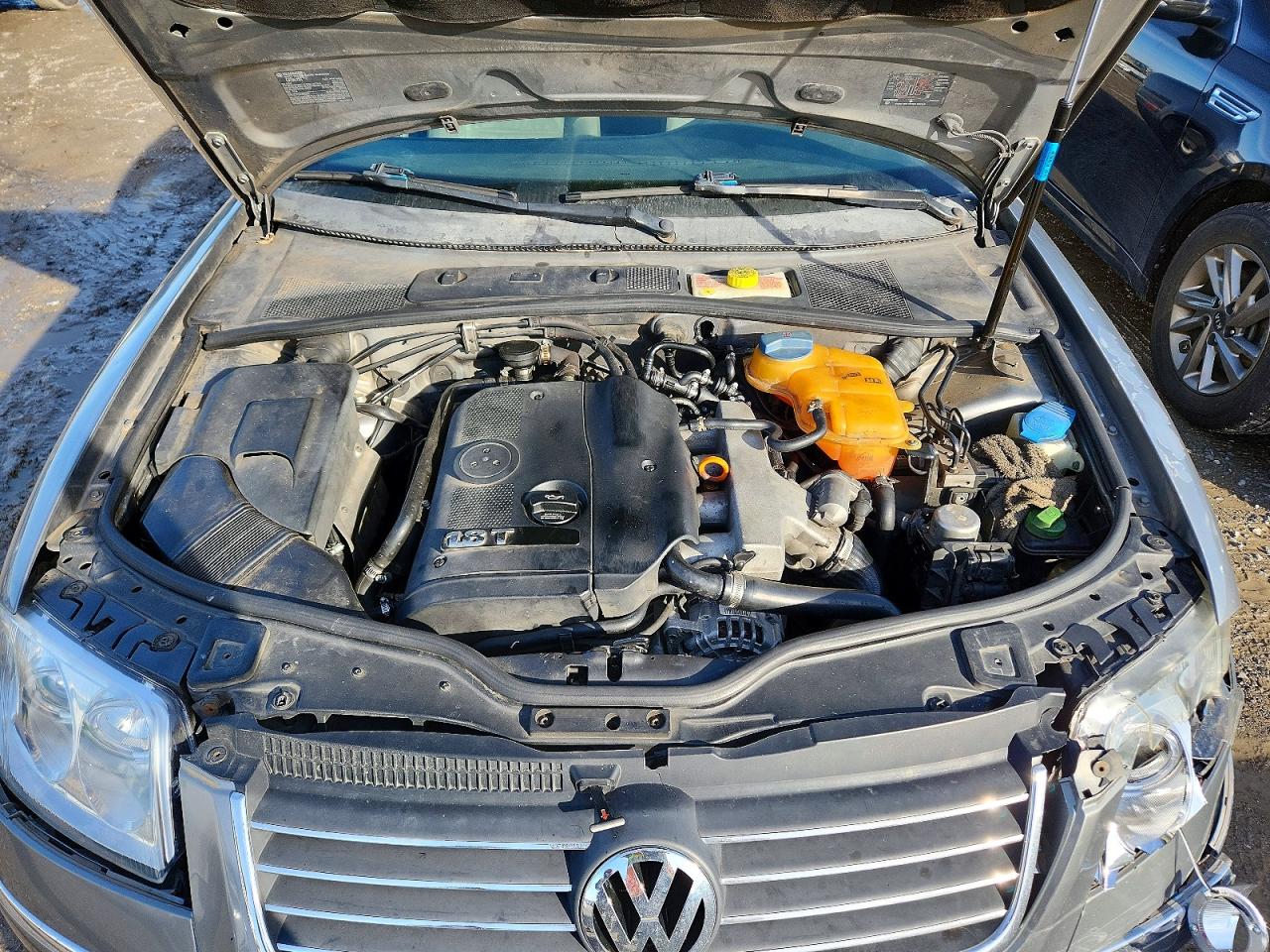 2004 Volkswagen Passat Gls Серебряный vin: WVWPD63B74P101990
