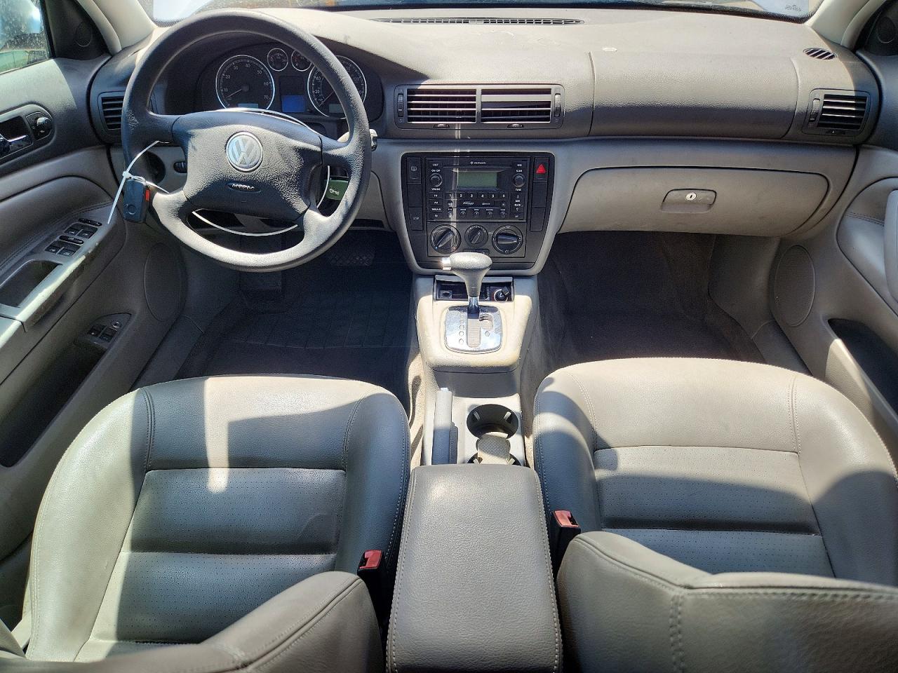2004 Volkswagen Passat Gls Silver vin: WVWPD63B84P197211