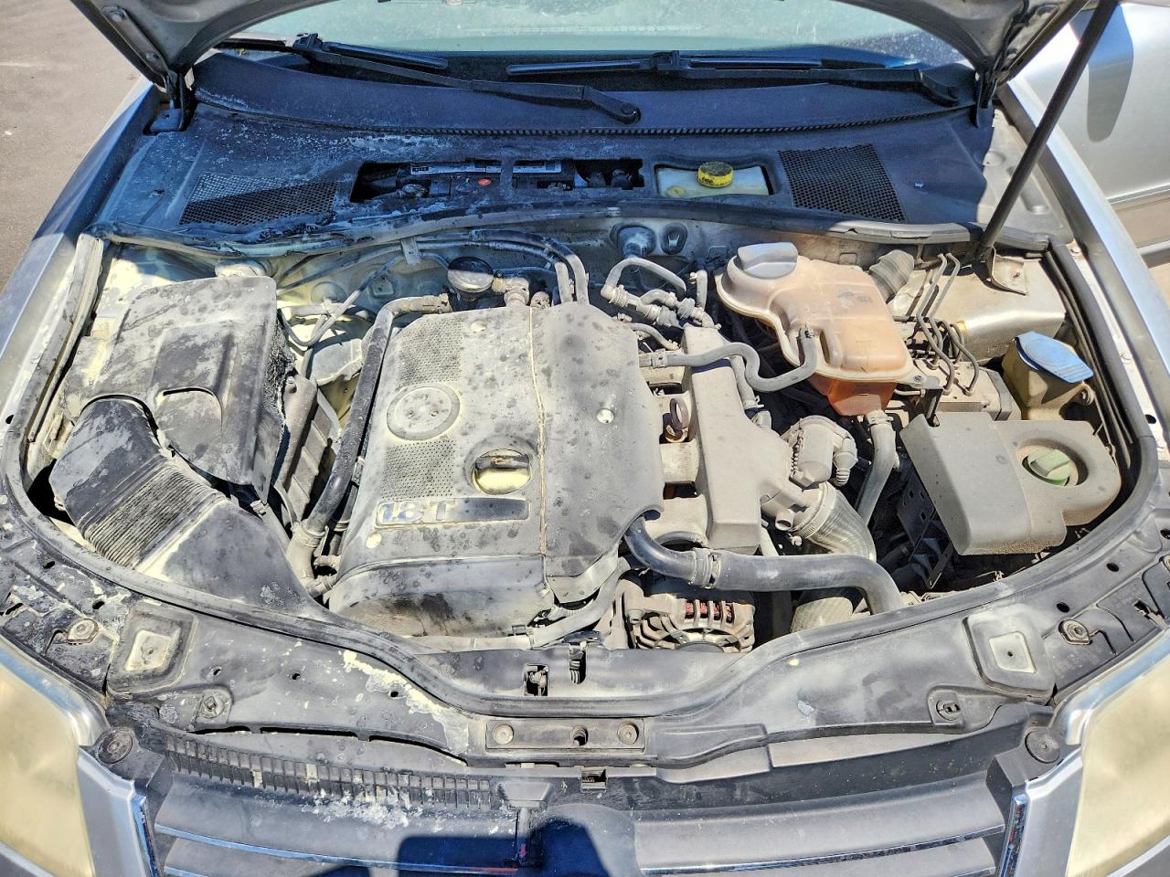 2004 Volkswagen Passat Gls Silver vin: WVWPD63B84P197211