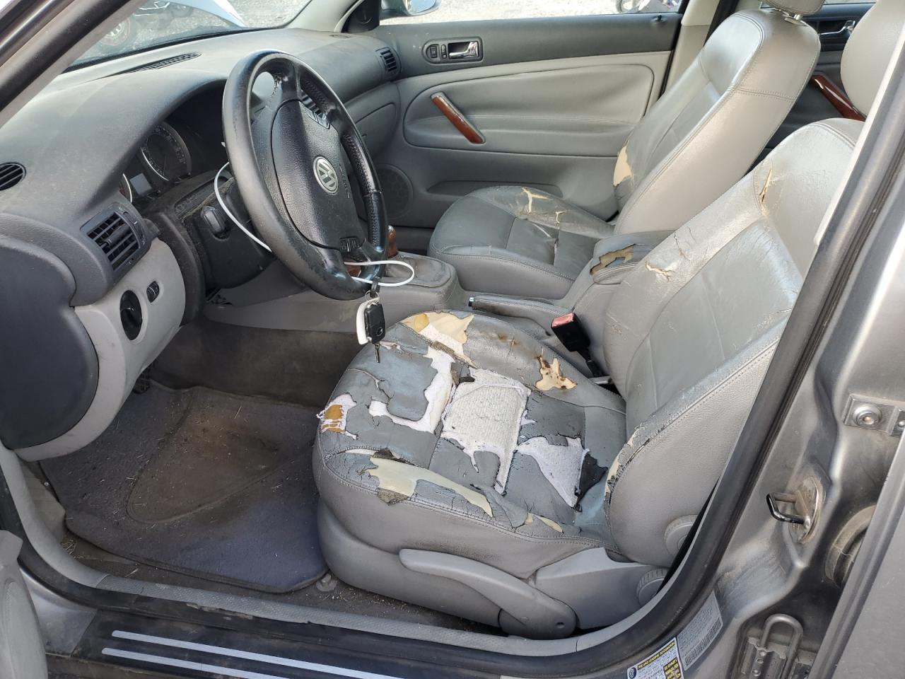2004 Volkswagen Passat Gls Gray vin: WVWPD63B84P200382