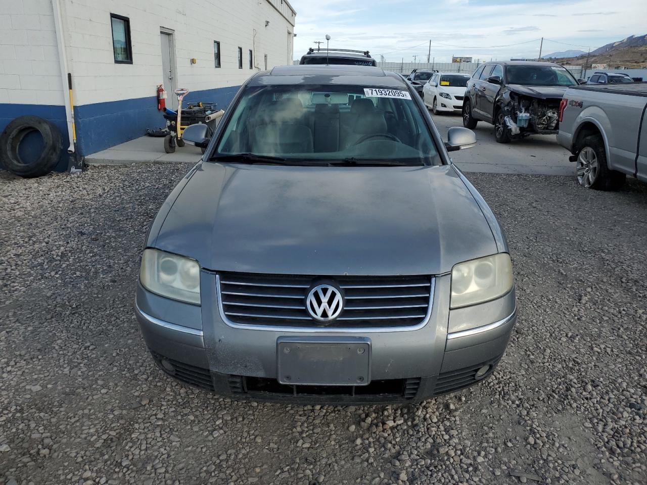 2004 Volkswagen Passat Gls Gray vin: WVWPD63B84P200382