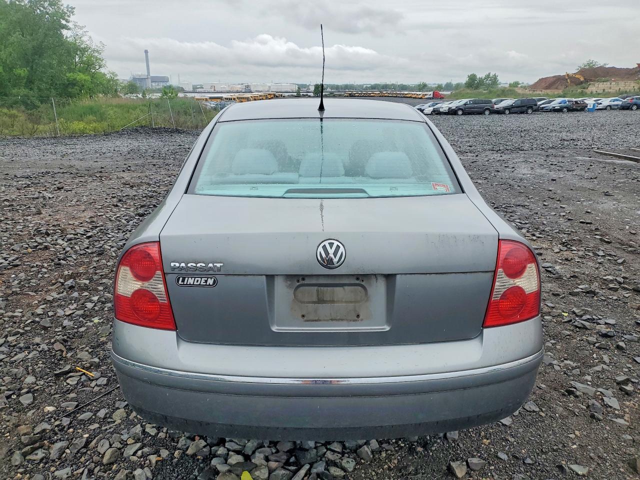 2002 Volkswagen Passat Gls Gray vin: WVWPD63B92P368223