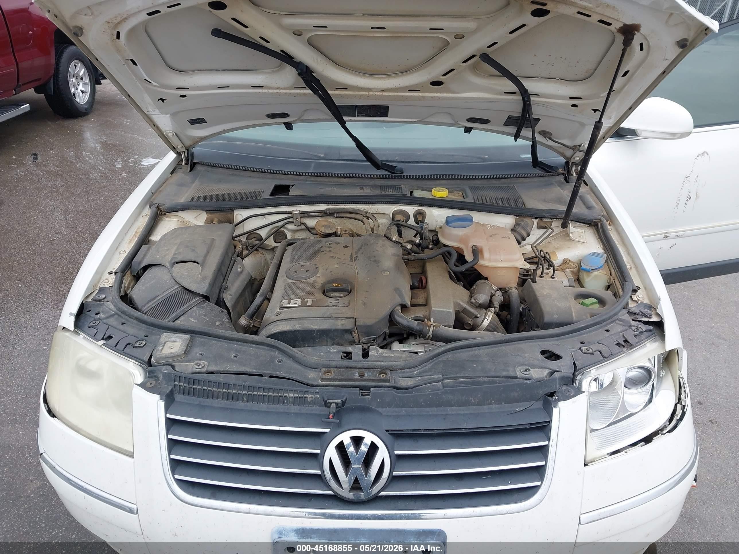 2004 Volkswagen Passat Gls White vin: WVWPD63B94E287575