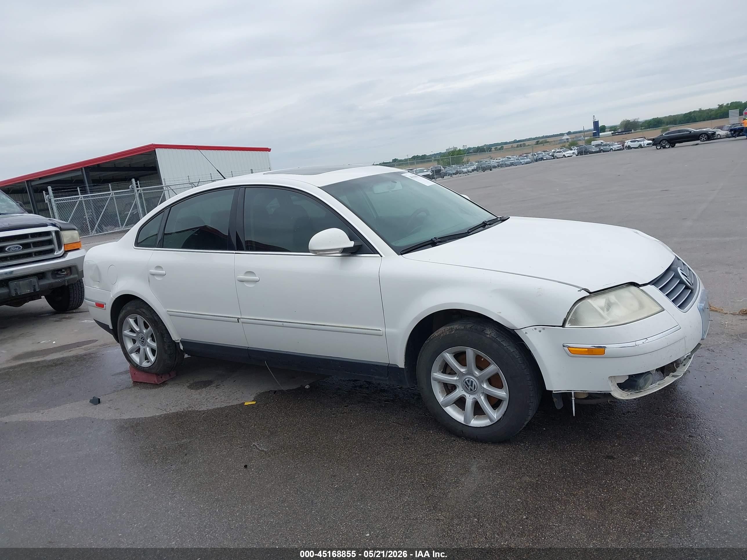 2004 Volkswagen Passat Gls White vin: WVWPD63B94E287575