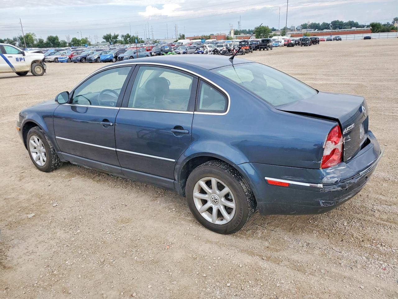 2004 Volkswagen Passat Gls Blue vin: WVWPD63B94E347001