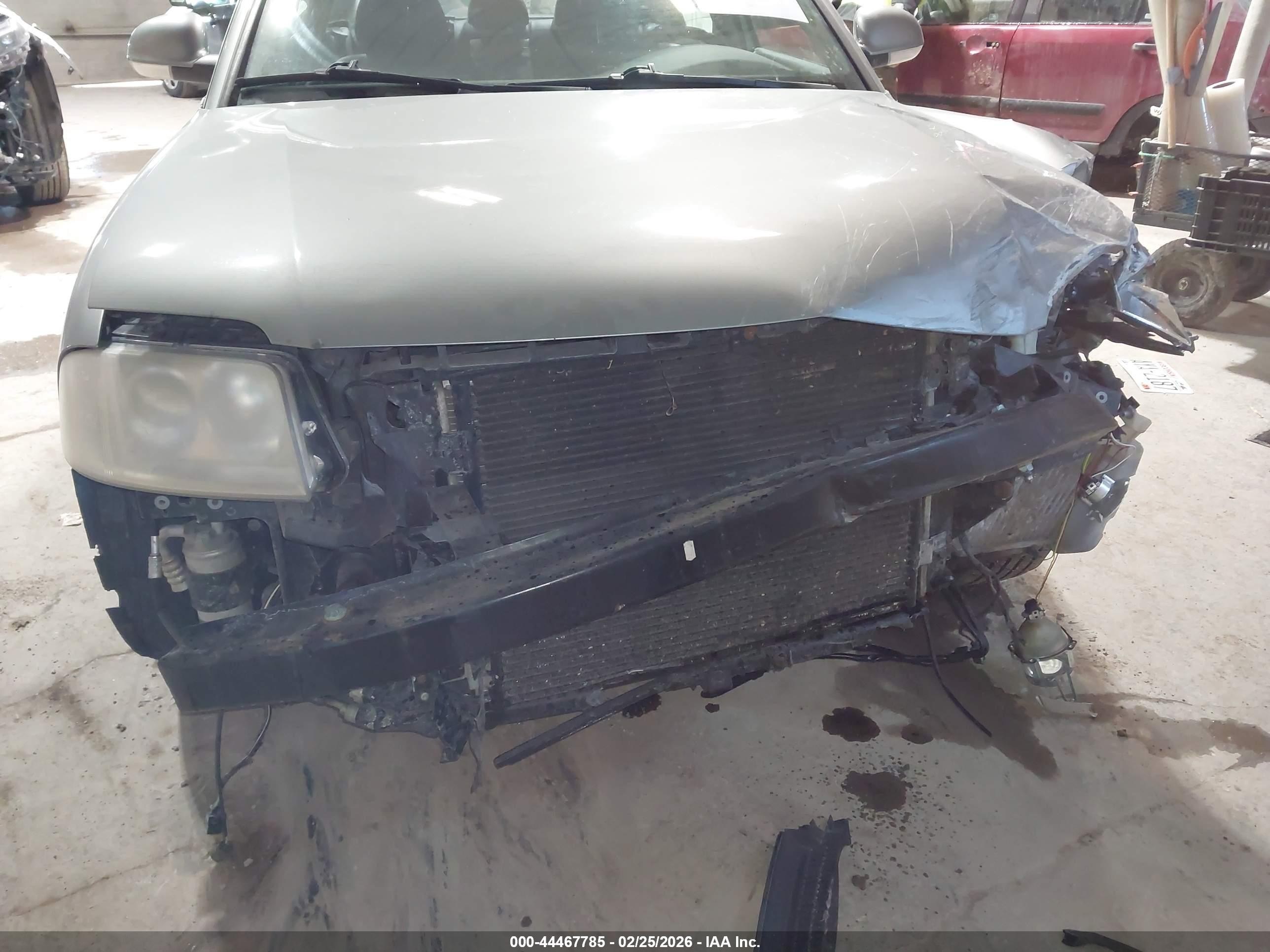 2004 Volkswagen Passat Gls Бирюзовый vin: WVWPD63B94P195872