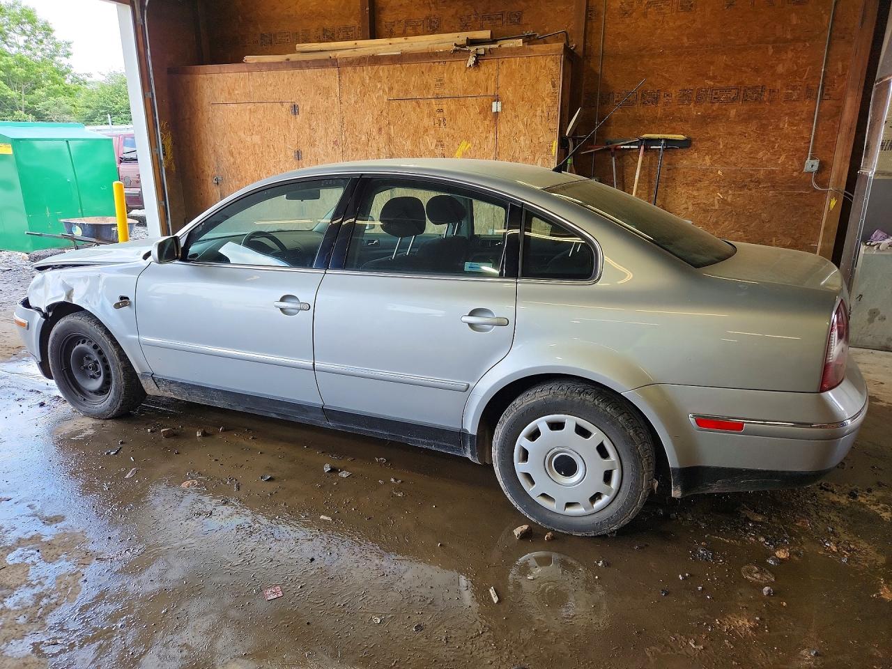 2002 Volkswagen Passat Gls Серебряный vin: WVWPD63BX2P349129