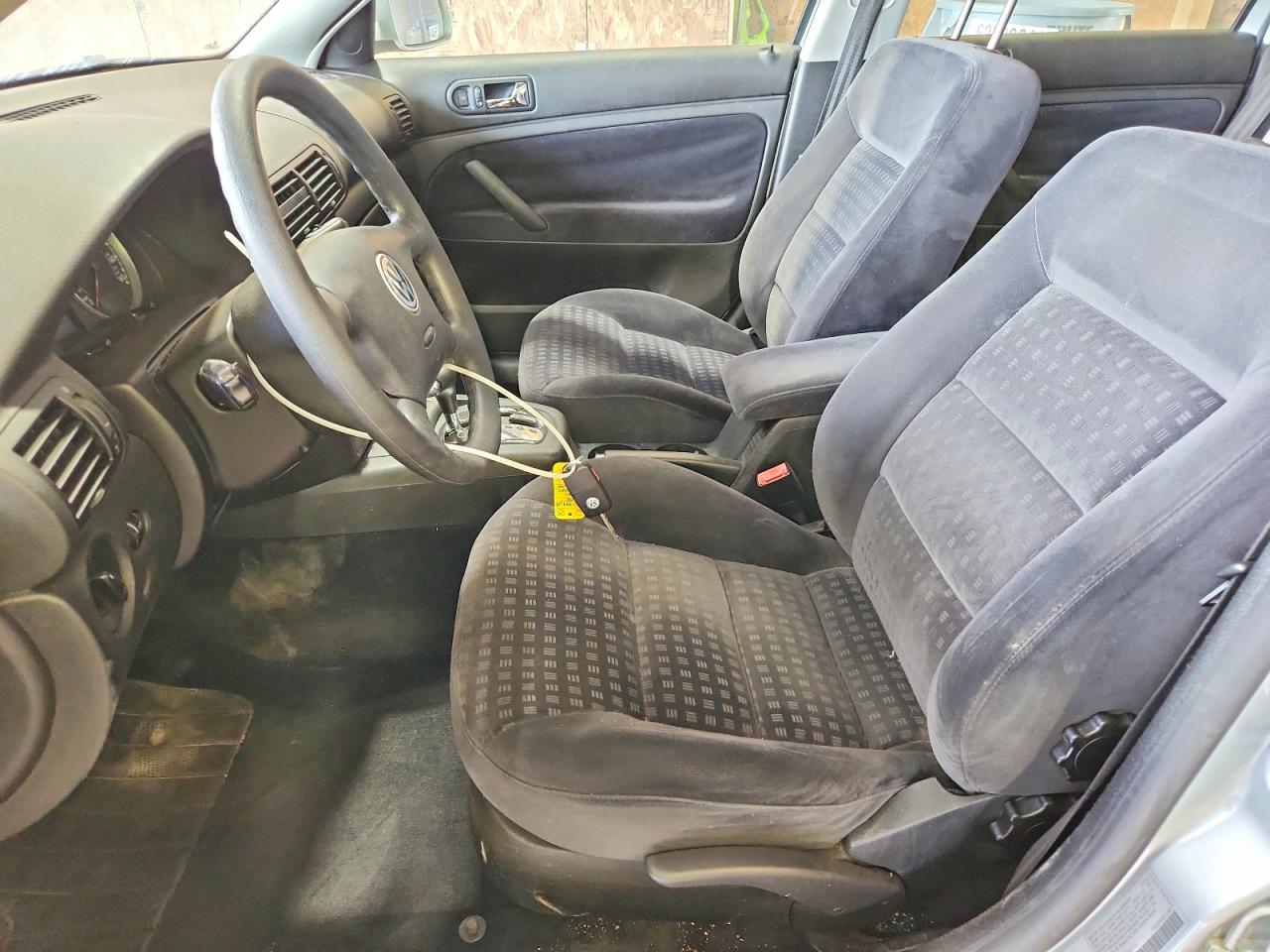 2002 Volkswagen Passat Gls Серебряный vin: WVWPD63BX2P349129