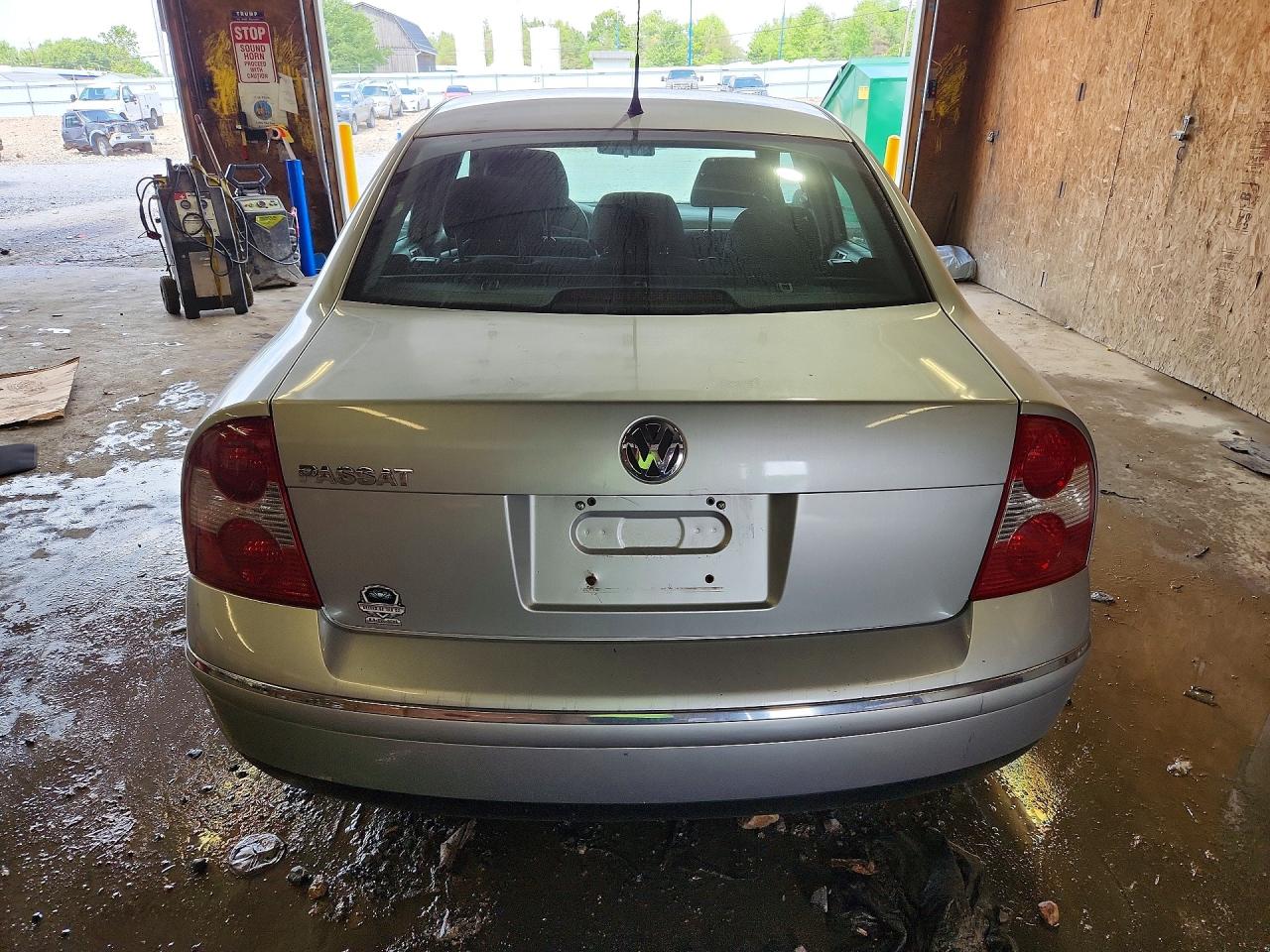2002 Volkswagen Passat Gls Серебряный vin: WVWPD63BX2P349129