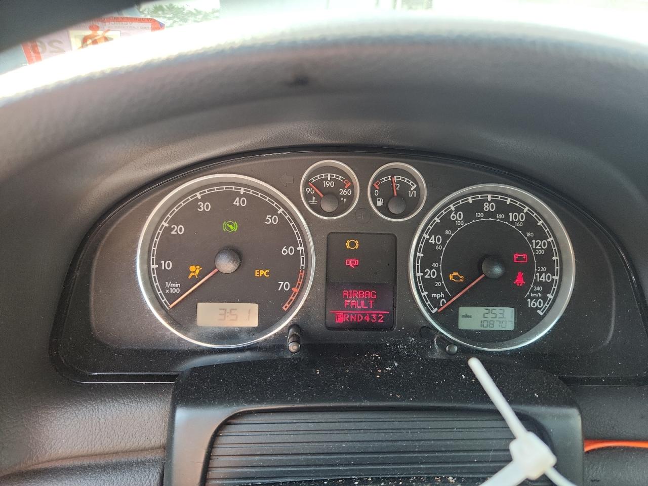 2004 Volkswagen Passat Gls Серый vin: WVWPD63BX4E187484