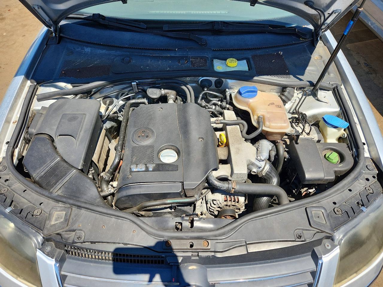 2004 Volkswagen Passat Gls Silver vin: WVWPD63BX4E309843
