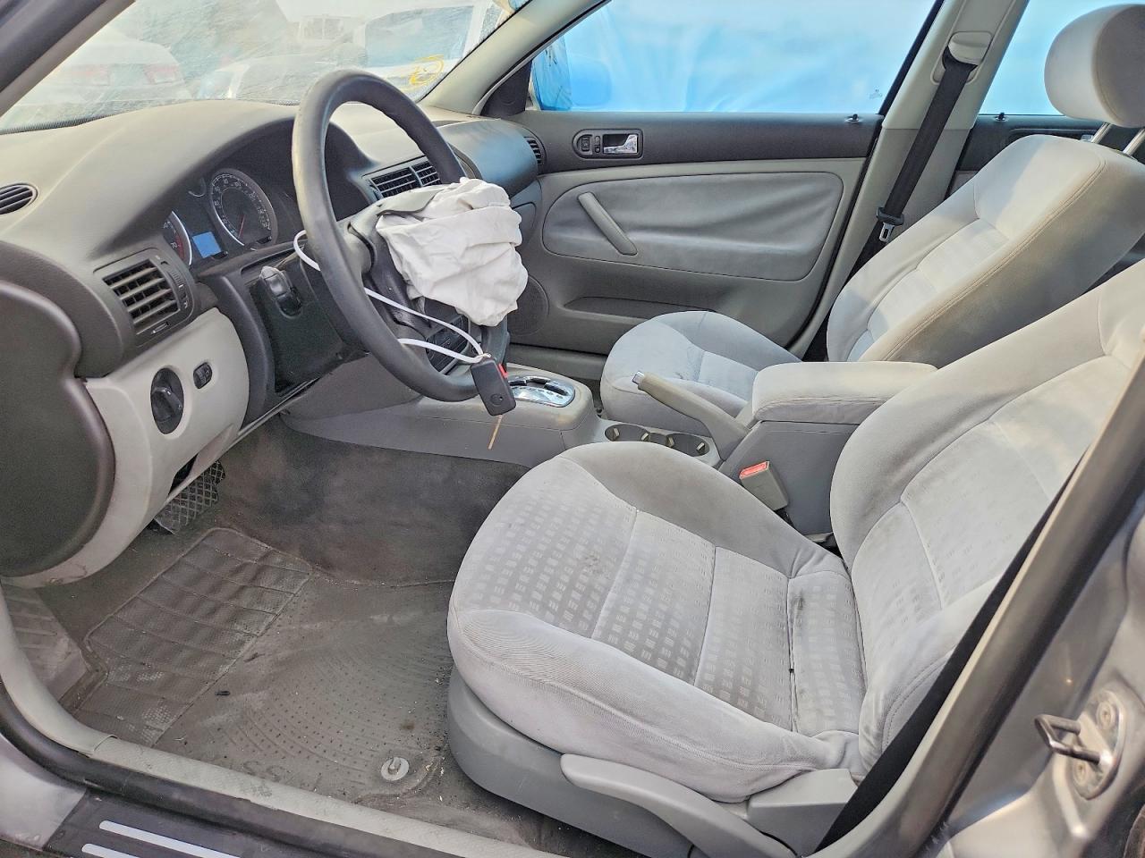 2004 Volkswagen Passat Gls Gray vin: WVWPD63BX4P094744