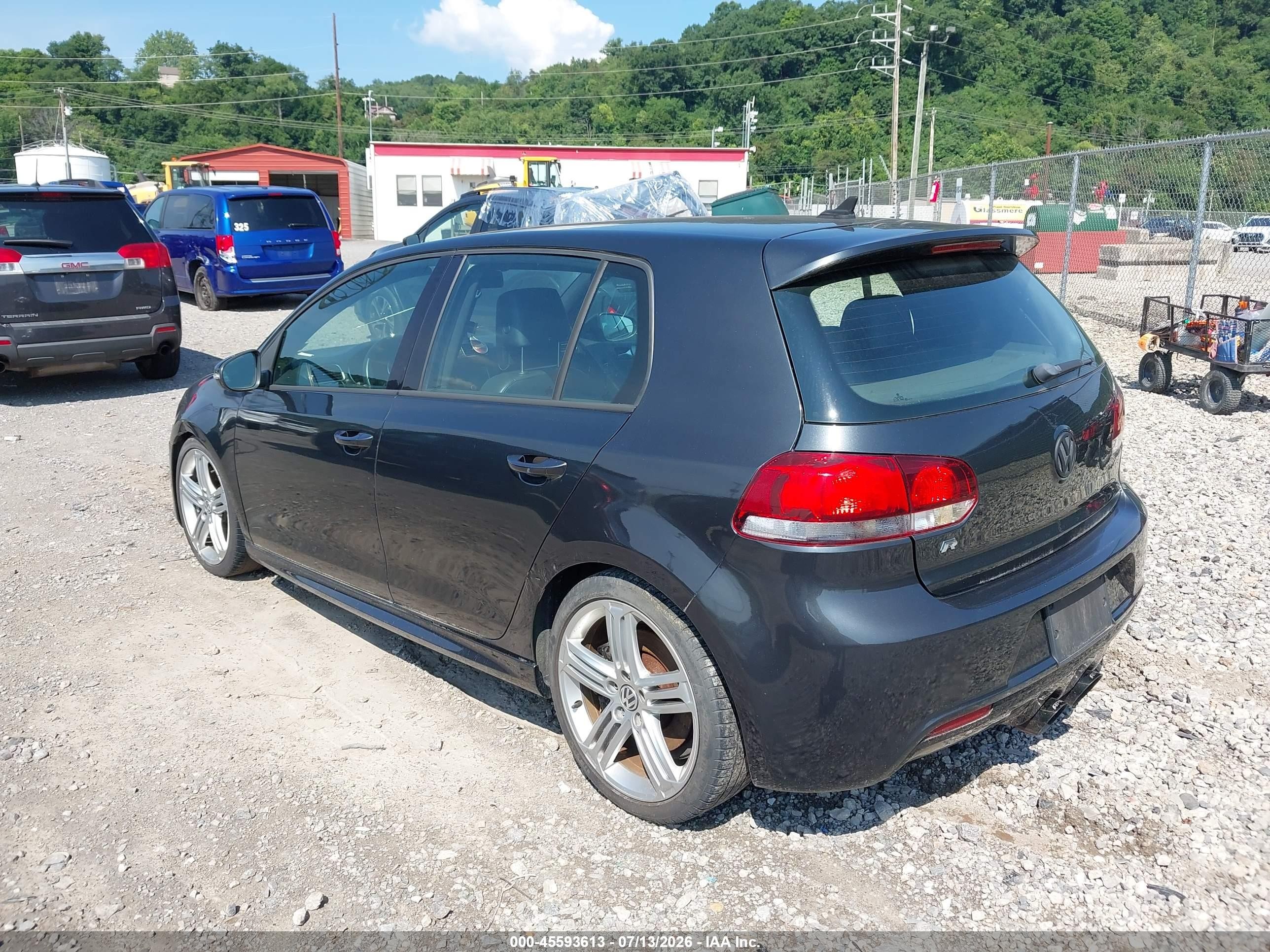 2013 Volkswagen Golf R 4-door Gray vin: WVWPF7AJ0DW023486