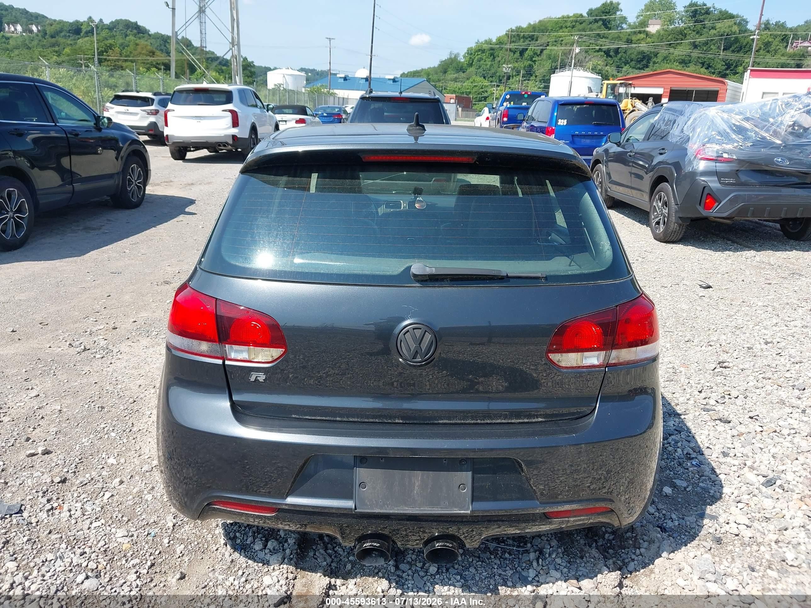 2013 Volkswagen Golf R 4-door Gray vin: WVWPF7AJ0DW023486