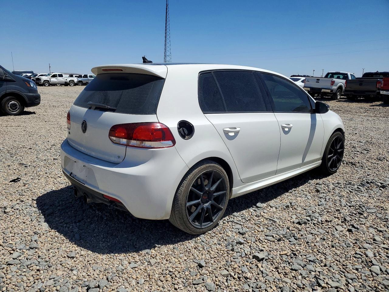 2013 Volkswagen Golf Белый vin: WVWPF7AJ1DW055489