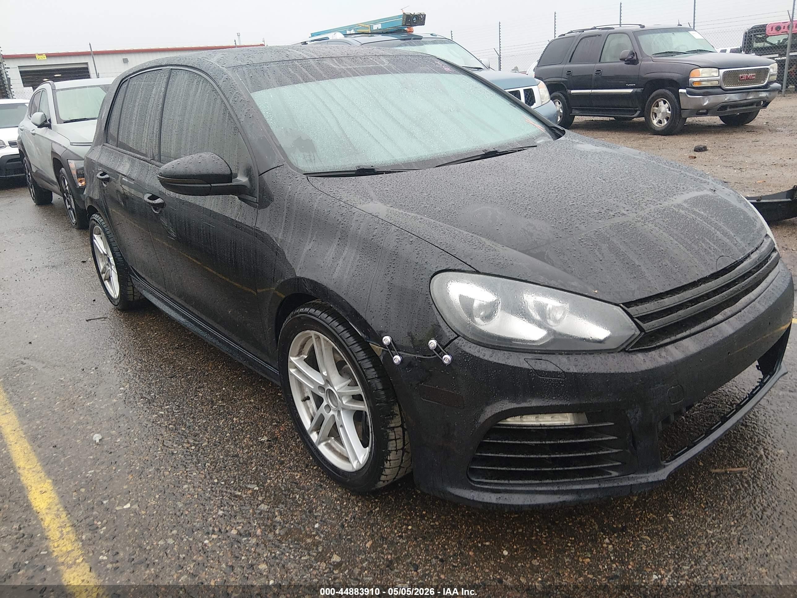 2013 Volkswagen Golf R 4-door Черный vin: WVWPF7AJ8DW075061