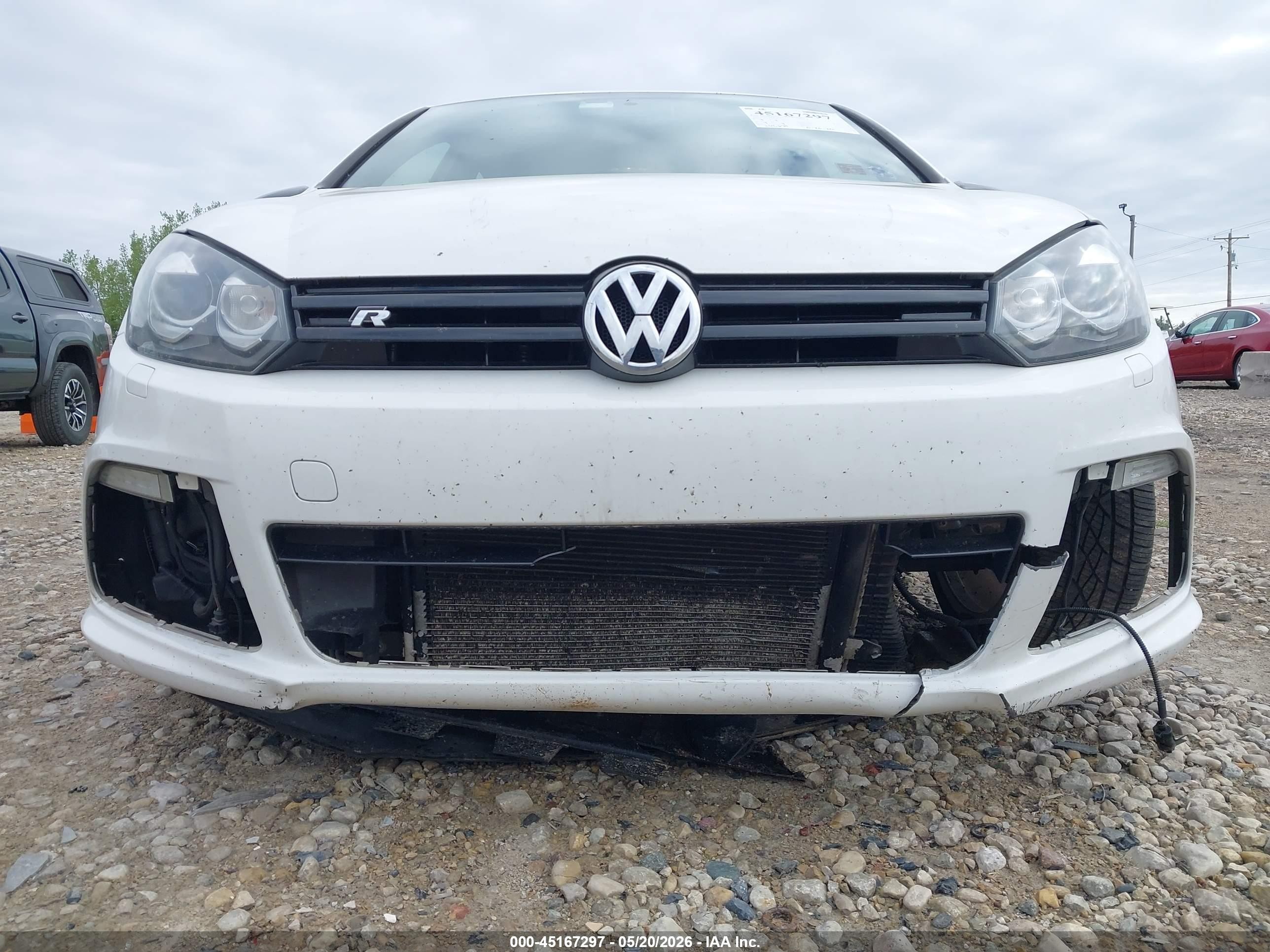 2012 Volkswagen Golf R 4-door White vin: WVWPF7AJ9CW312722