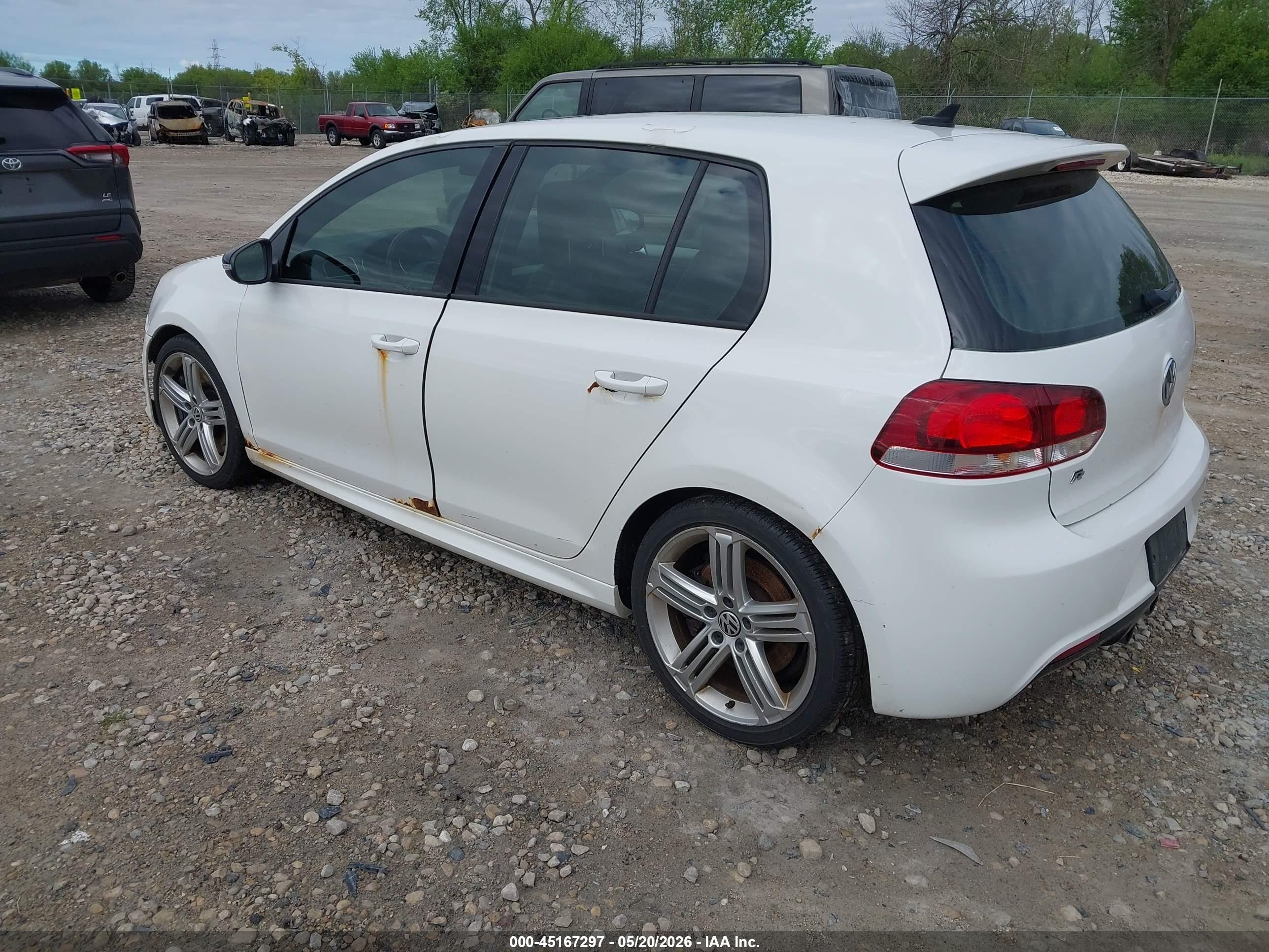 2012 Volkswagen Golf R 4-door White vin: WVWPF7AJ9CW312722