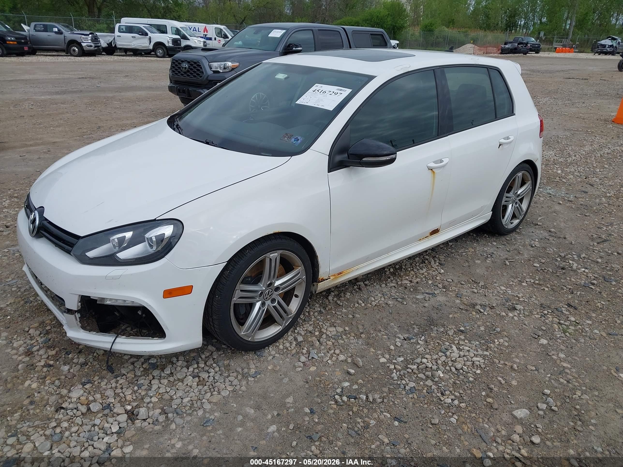 2012 Volkswagen Golf R 4-door White vin: WVWPF7AJ9CW312722
