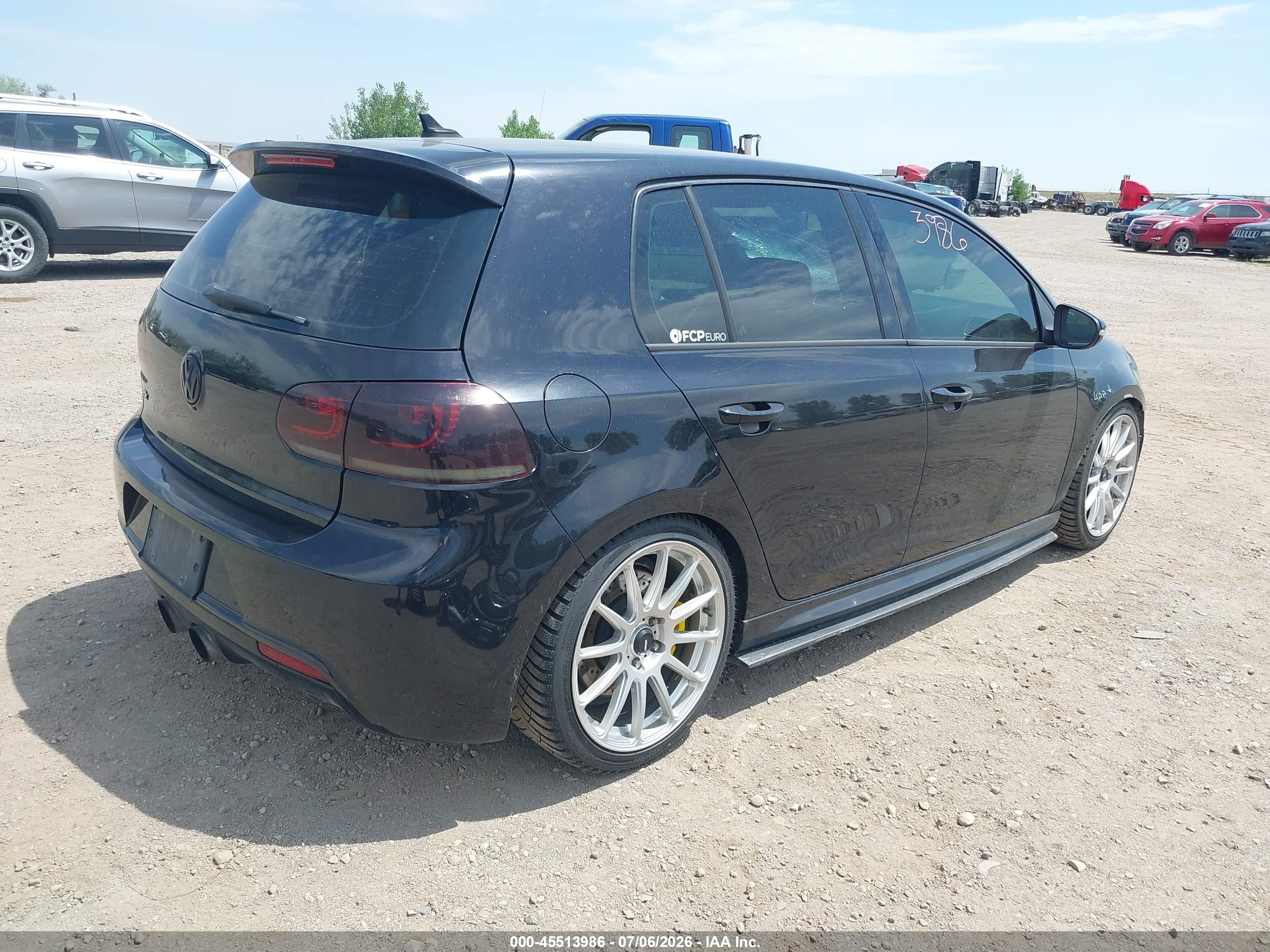 2013 Volkswagen Golf R 4-door Черный vin: WVWPF7AJ9DW063968