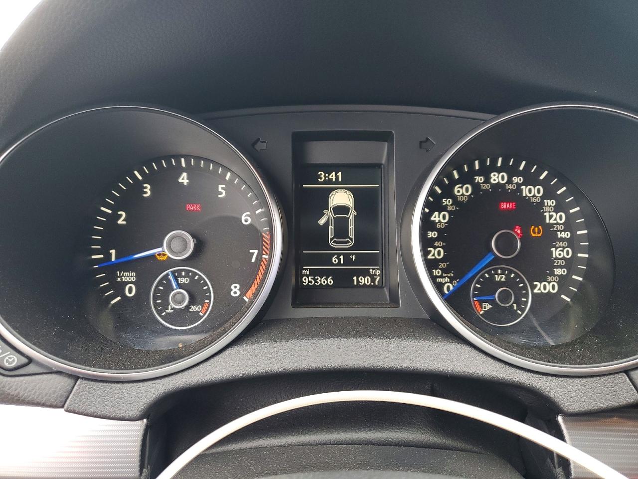 2013 Volkswagen Golf R Черный vin: WVWPF7AJ9DW116796