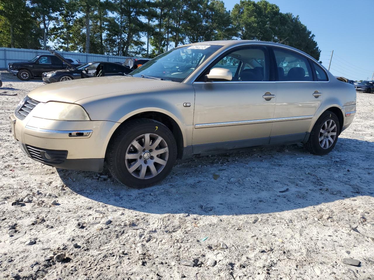 2001 Volkswagen Passat Gls Gold vin: WVWPH63B01P073031