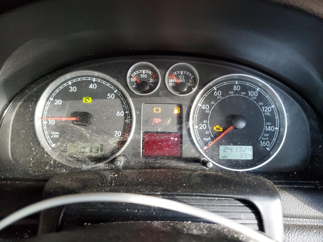 2001 Volkswagen Passat Gls Gold vin: WVWPH63B01P073031