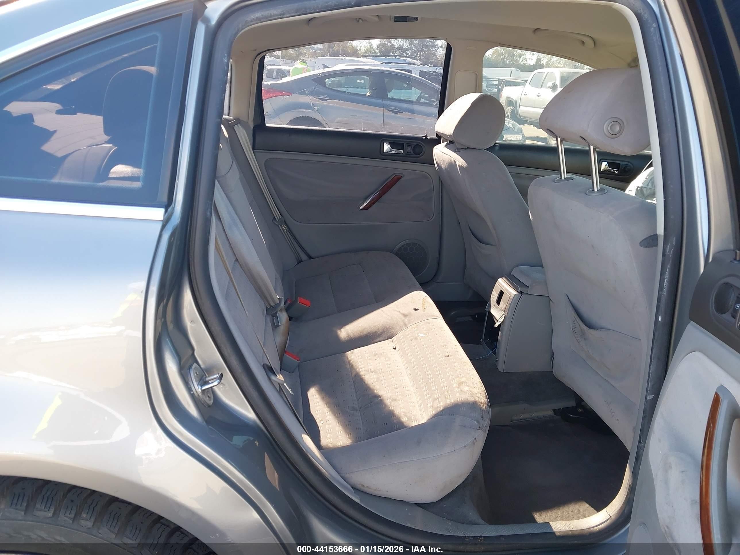 2001 Volkswagen Passat Gls V6 Gray vin: WVWPH63B01P094025
