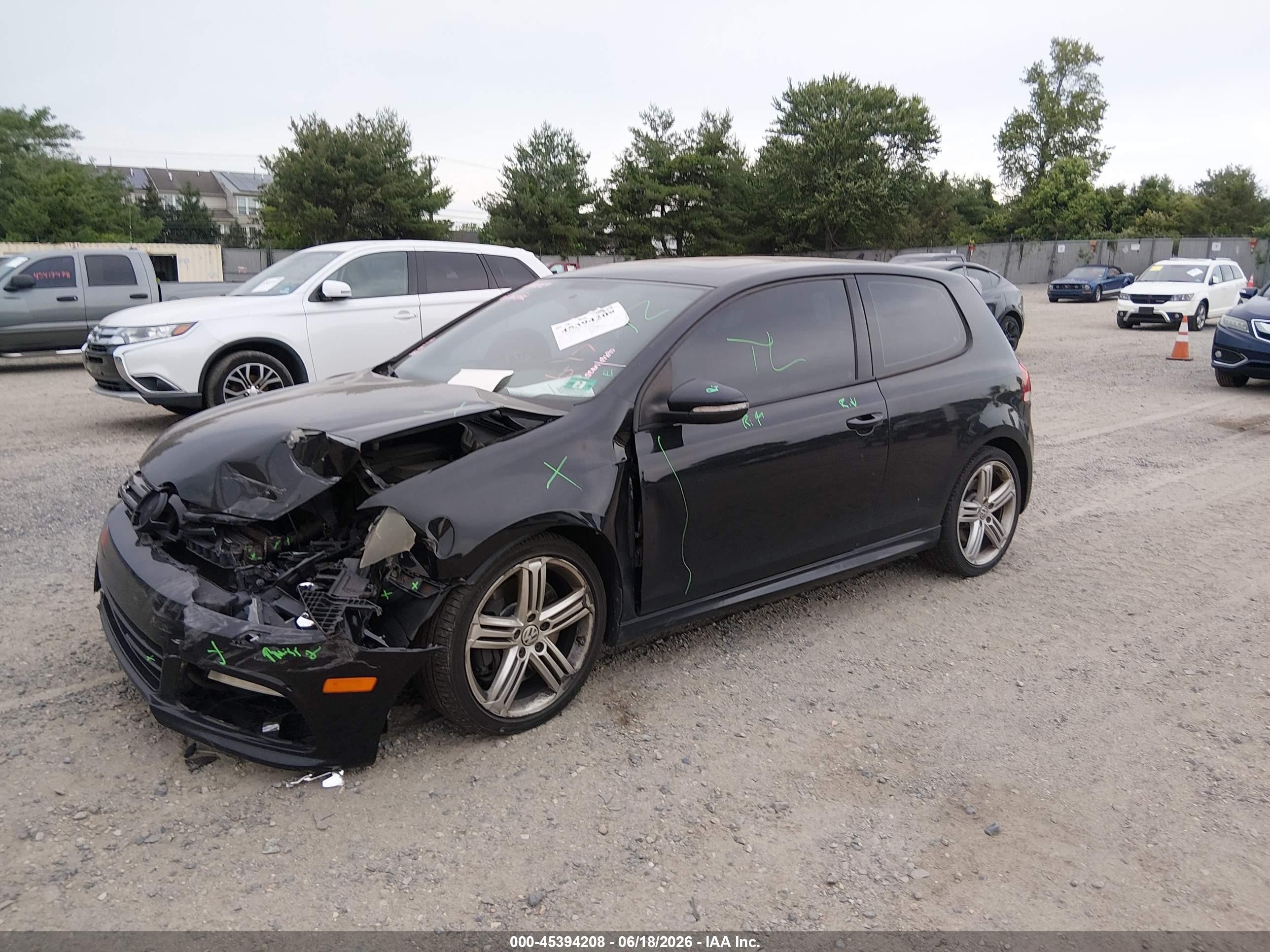 2013 Volkswagen Golf R 2-door Черный vin: WVWRF7AJ4DW061571
