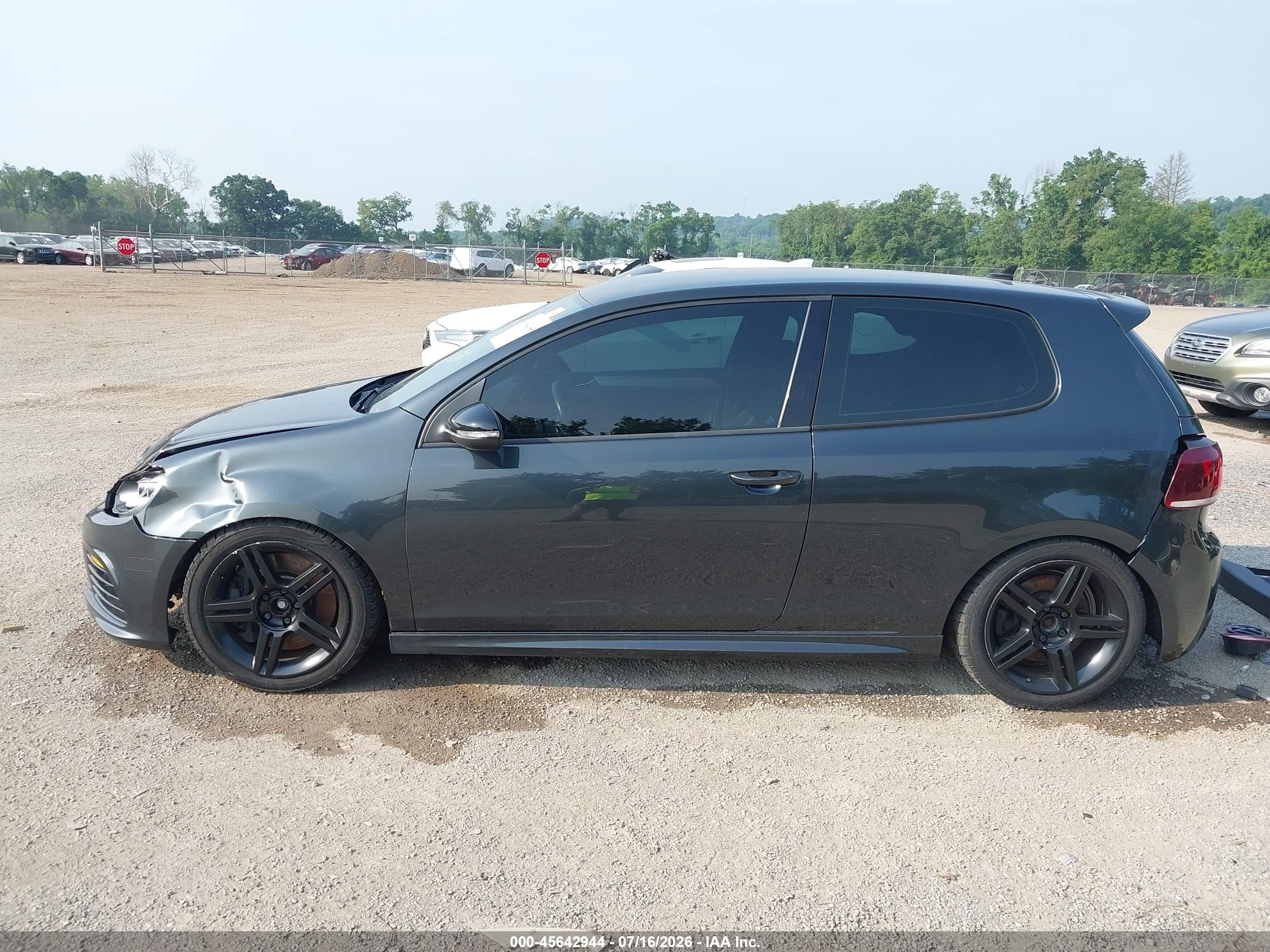 2013 Volkswagen Golf R 2-door Gray vin: WVWRF7AJ6DW067727