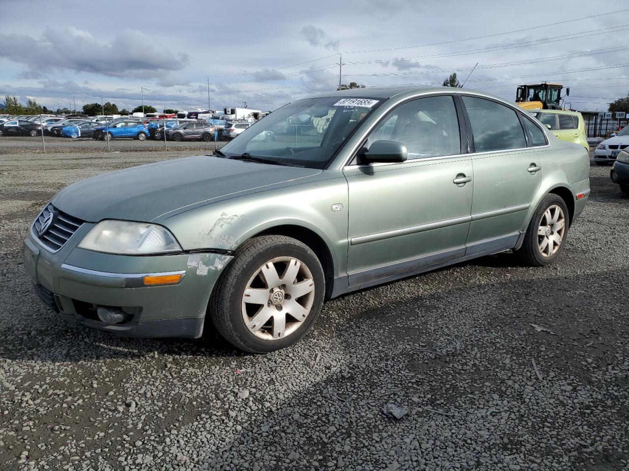 2002 Volkswagen Passat Glx Зеленый vin: WVWRH63B02P302592