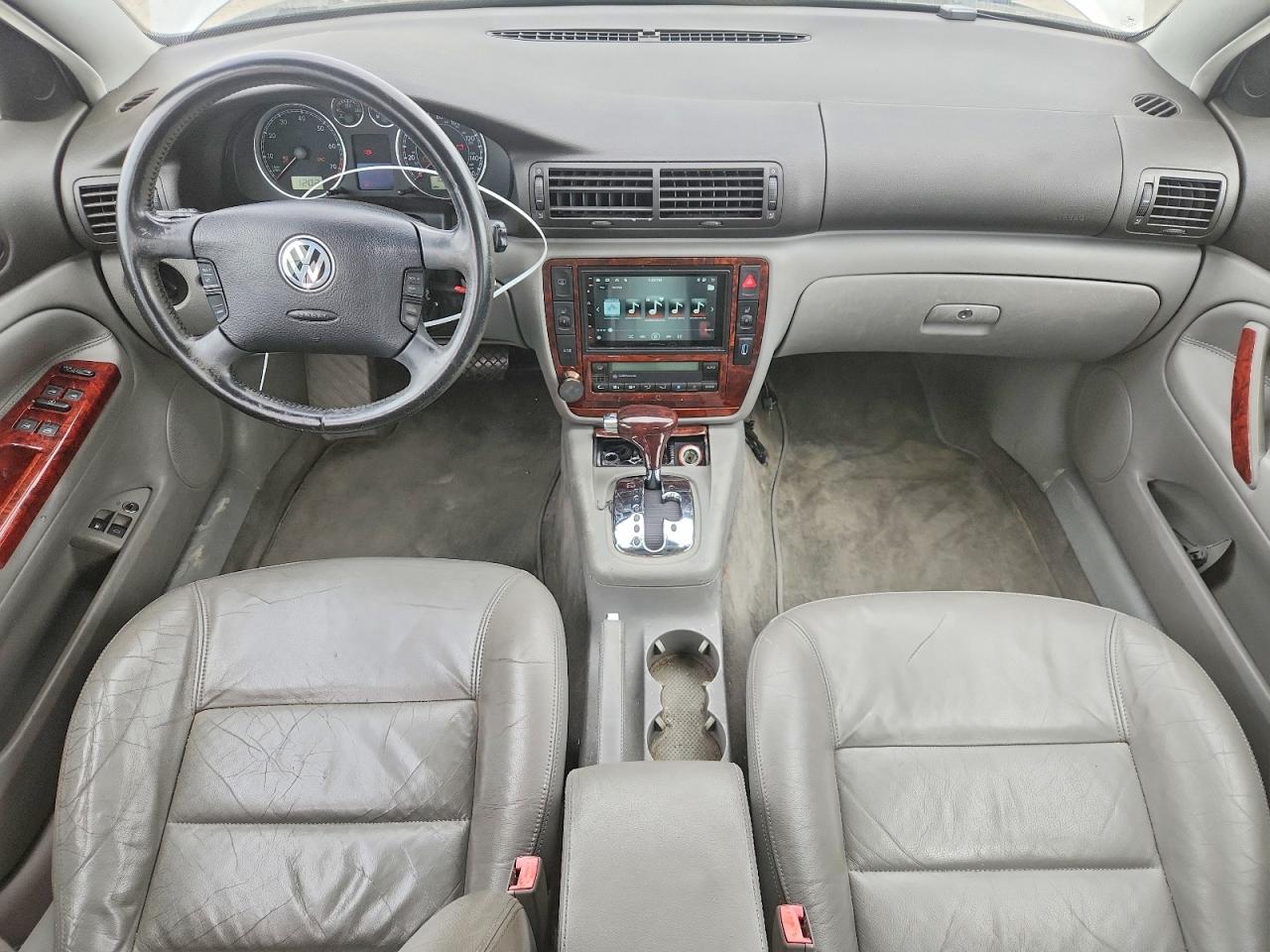 2003 Volkswagen Passat Glx Серебряный vin: WVWRH63B03P038324