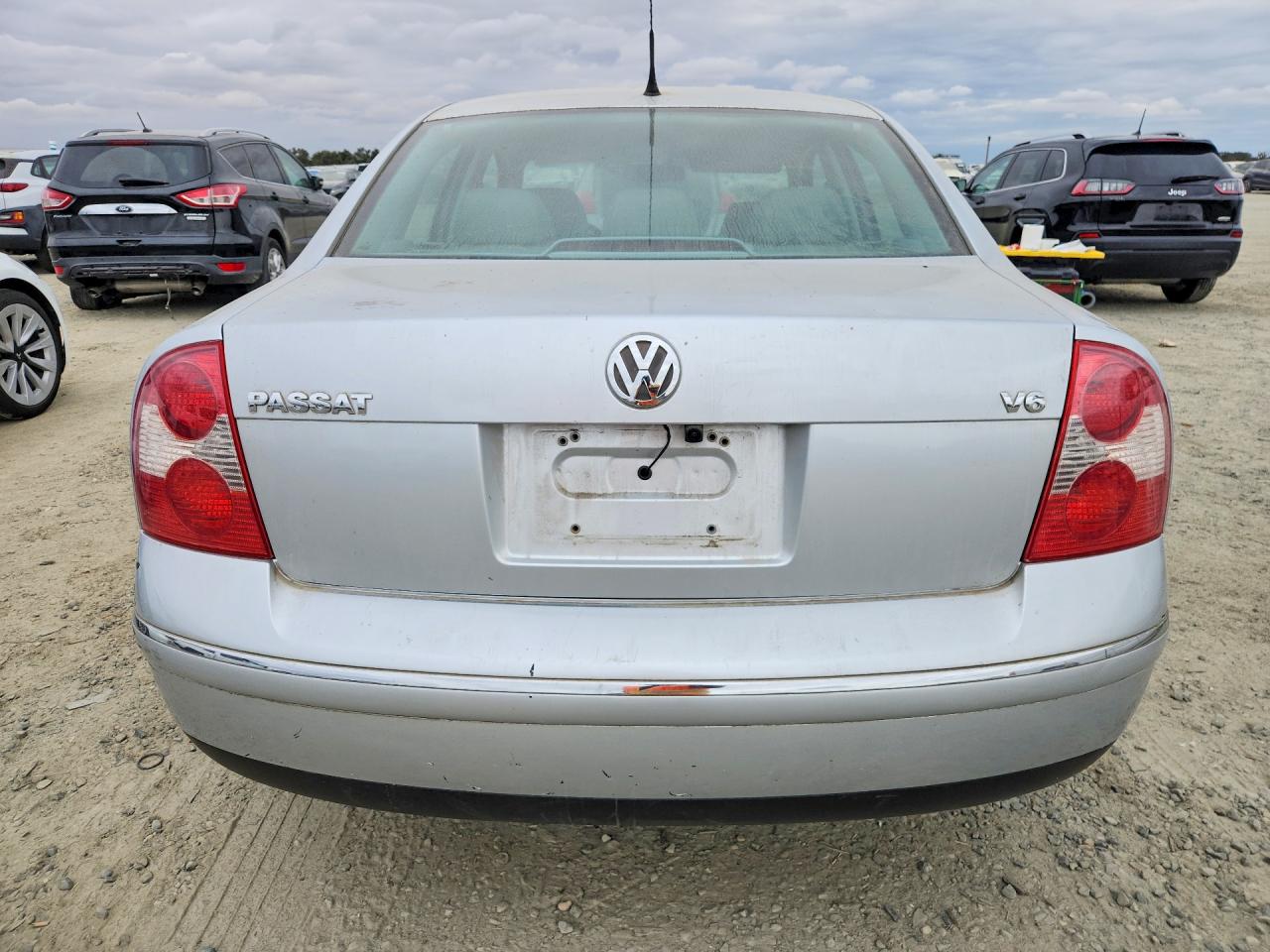 2003 Volkswagen Passat Glx Серебряный vin: WVWRH63B03P038324