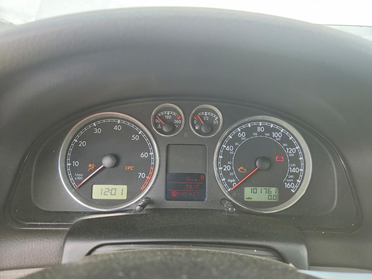 2003 Volkswagen Passat Glx Серебряный vin: WVWRH63B03P038324