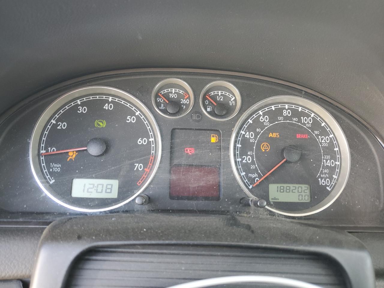 2002 Volkswagen Passat Glx Silver vin: WVWRH63B12P307445