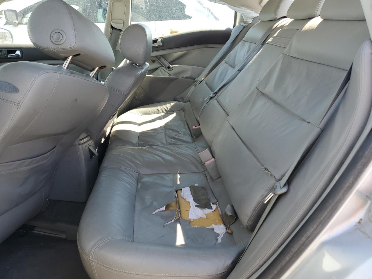 2002 Volkswagen Passat Glx Silver vin: WVWRH63B12P307445