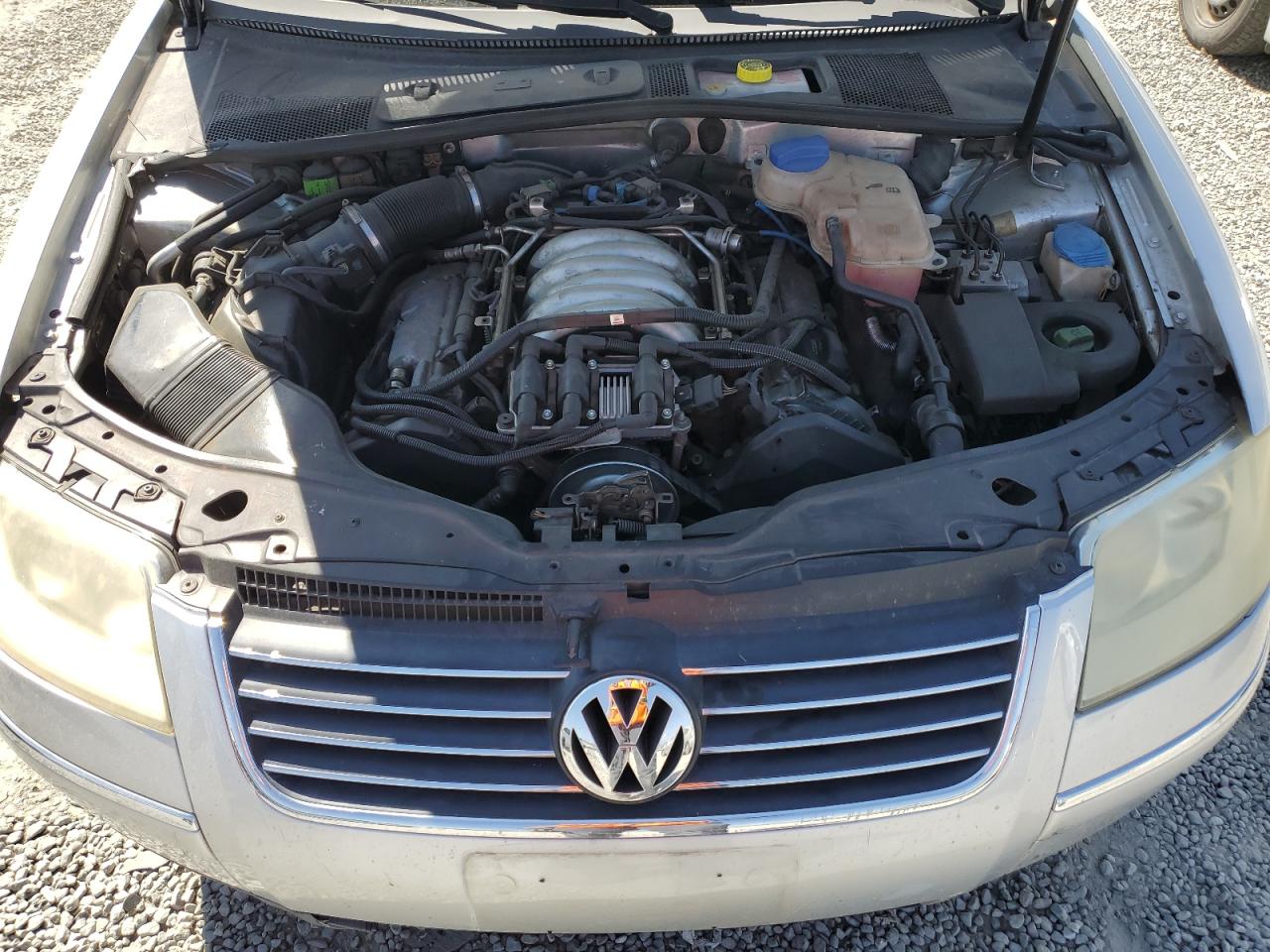 2002 Volkswagen Passat Glx Silver vin: WVWRH63B12P307445