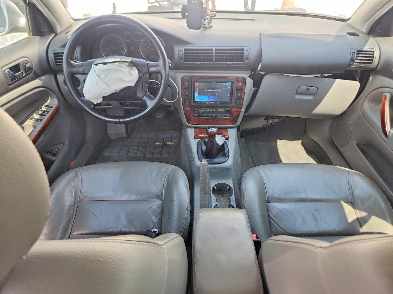 2004 Volkswagen Passat Glx Silver vin: WVWRH63B14P323275