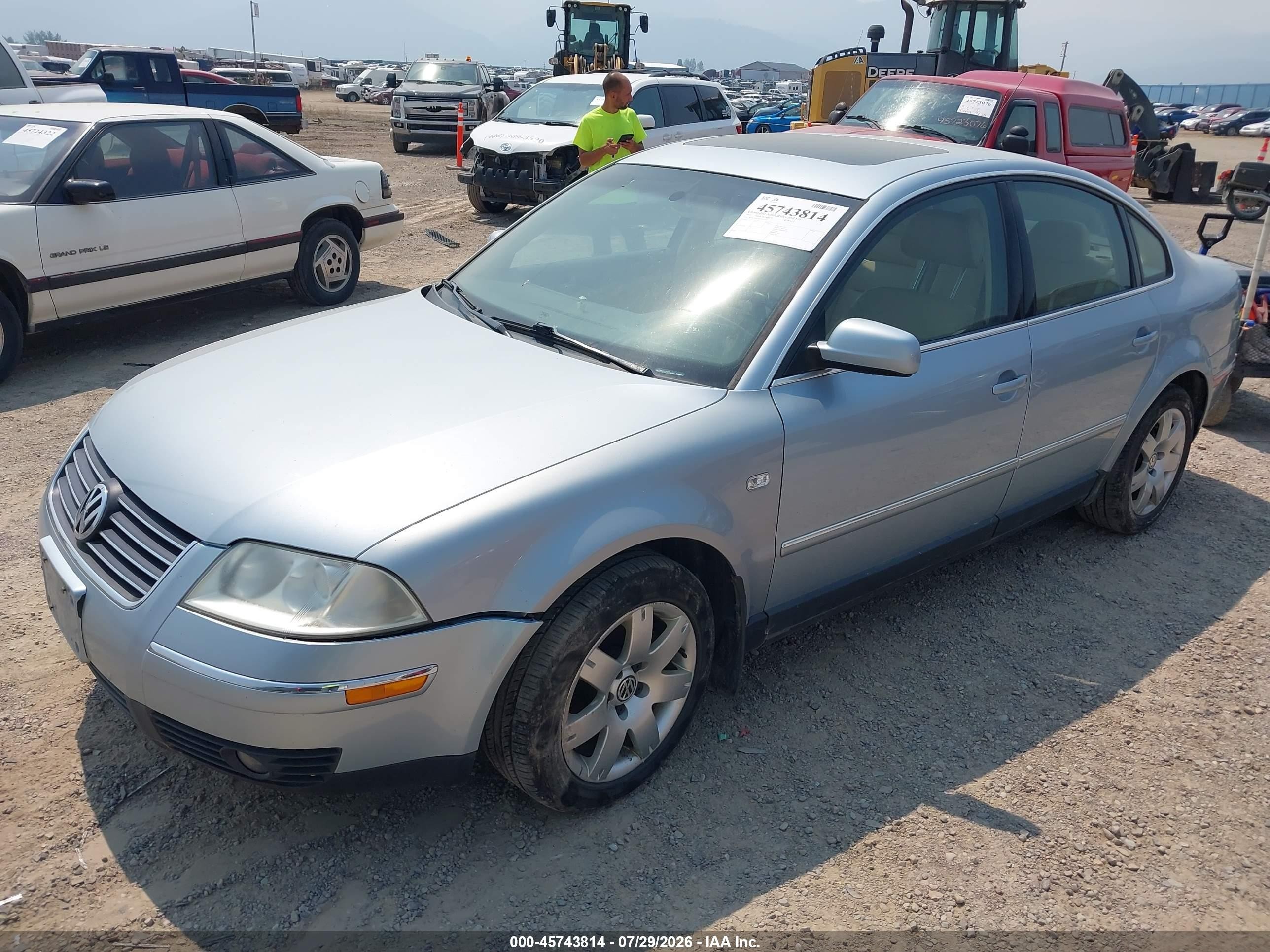 2001 Volkswagen Passat Glx Light Blue vin: WVWRH63B21P133609