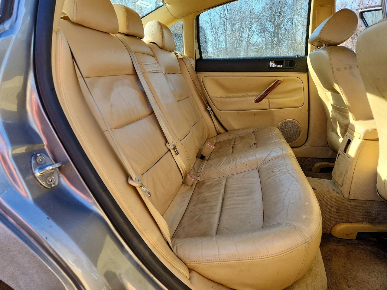 2002 Volkswagen Passat Glx Gray vin: WVWRH63B32P298666