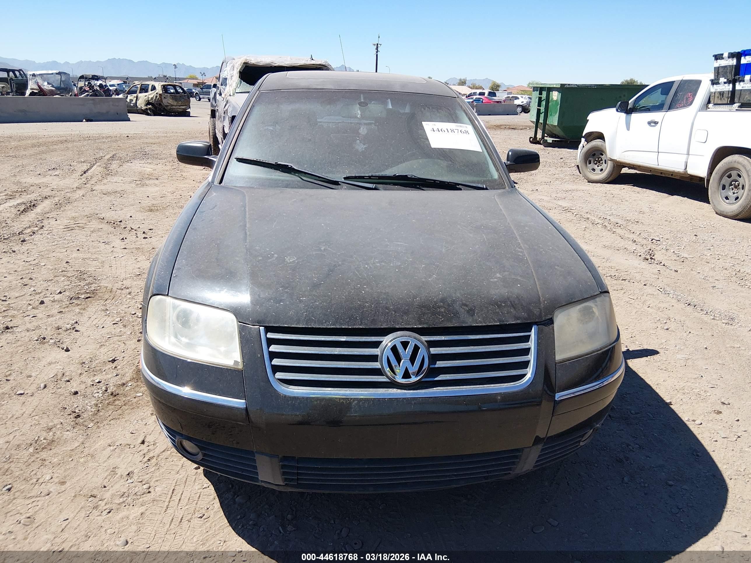 2002 Volkswagen Passat Glx Black vin: WVWRH63B32PO63300