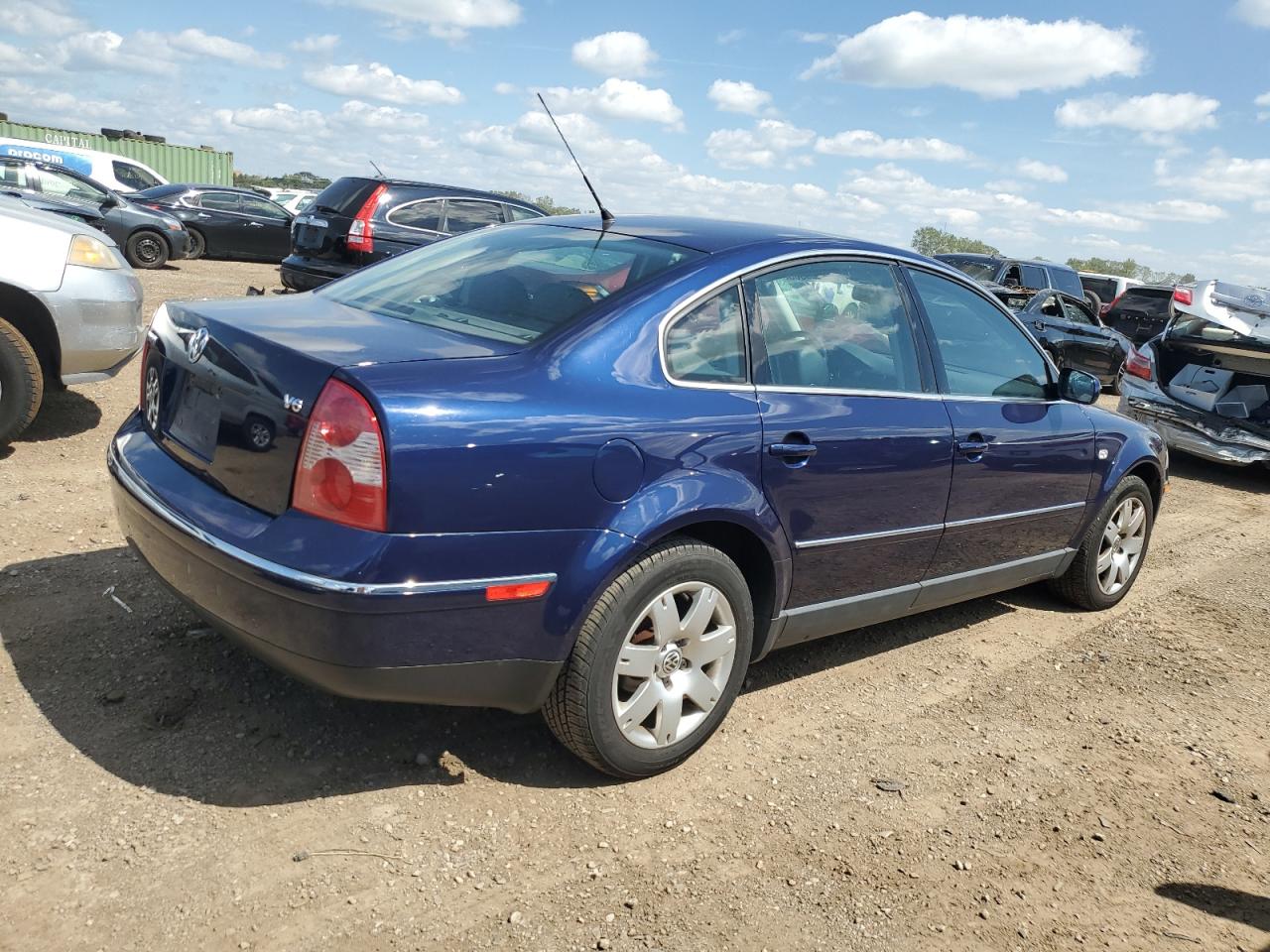2002 Volkswagen Passat Glx Blue vin: WVWRH63B42P245863