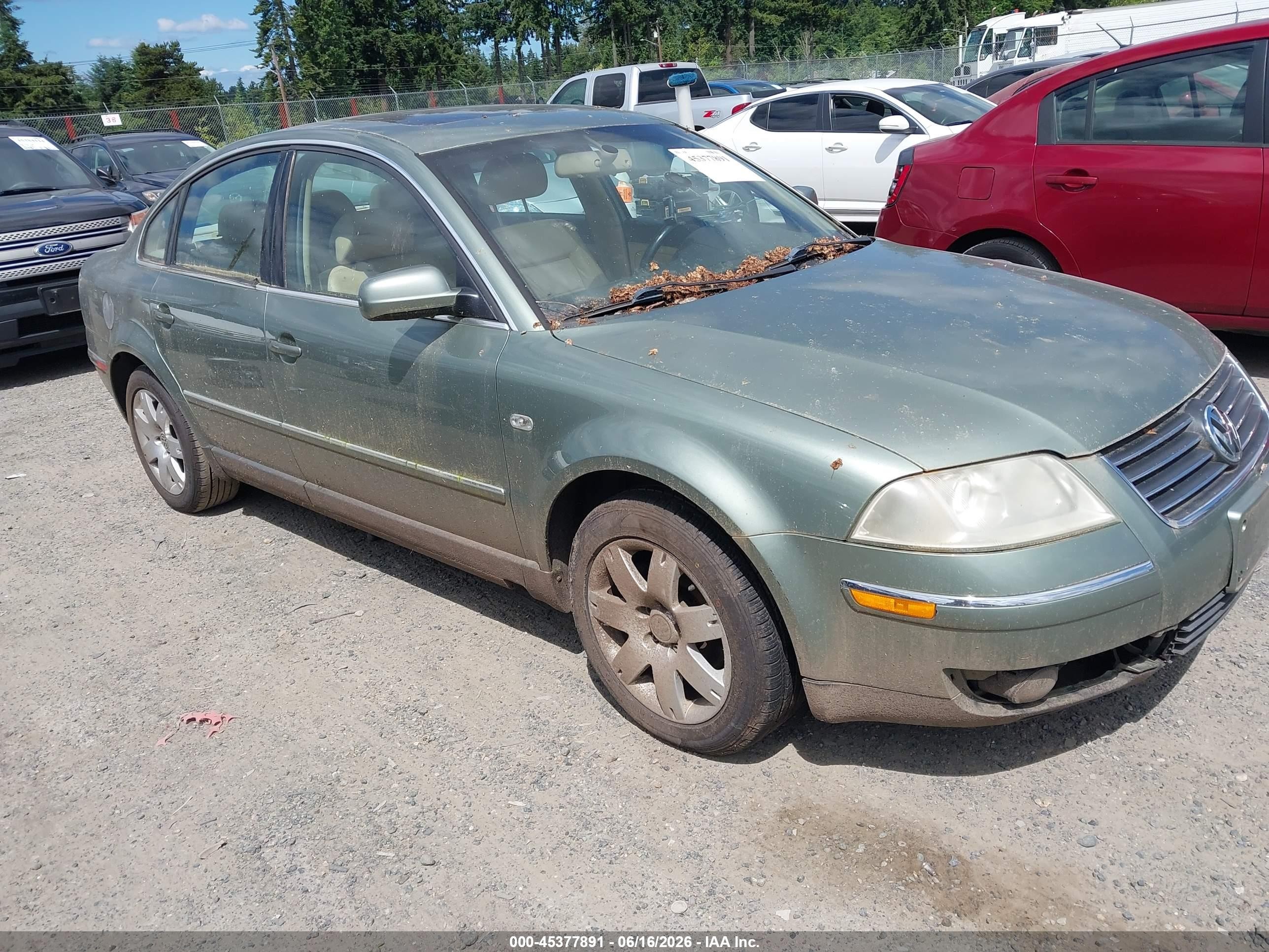 2002 Volkswagen Passat Glx Бежевый vin: WVWRH63B72P135826