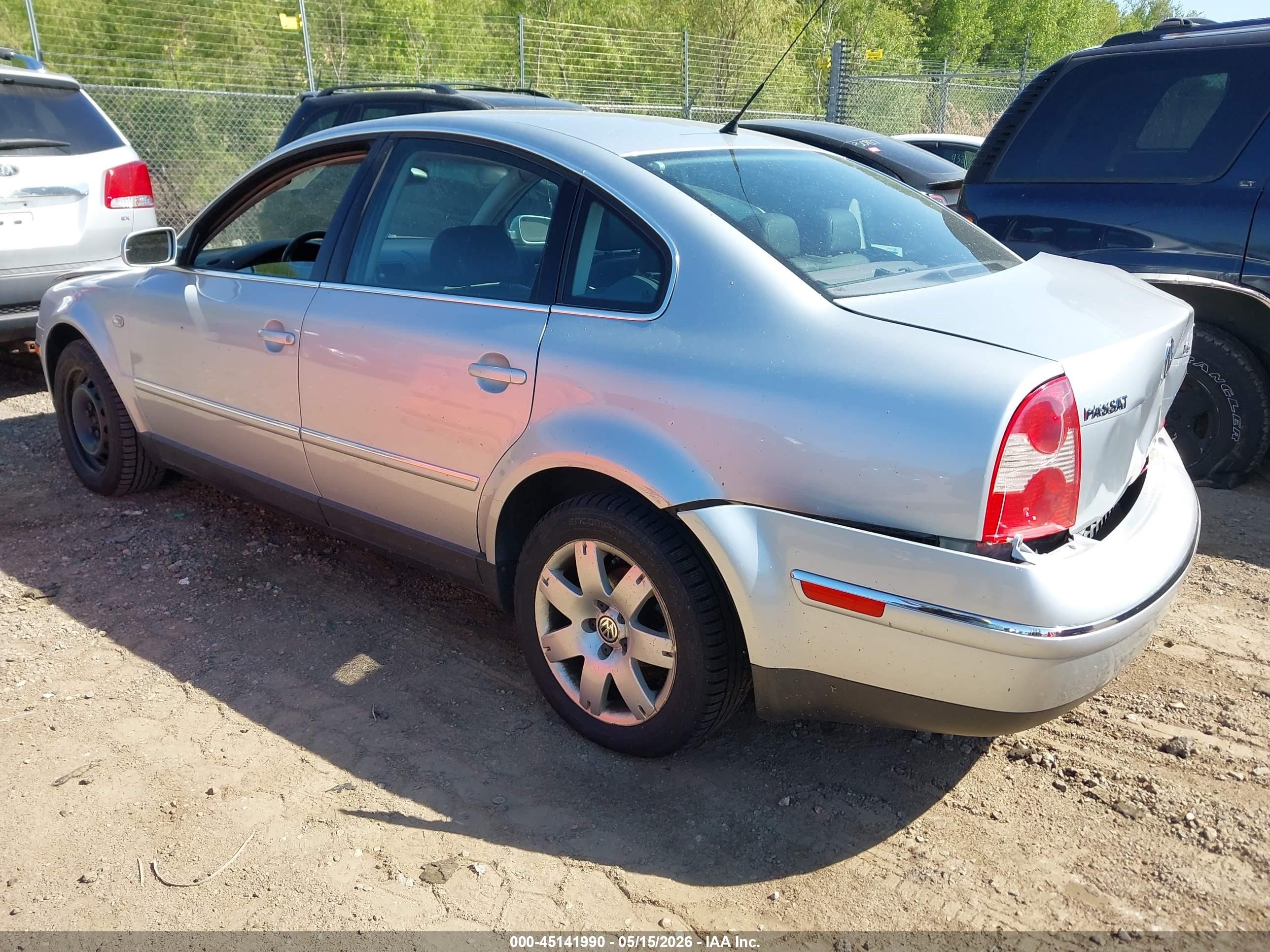 2003 Volkswagen Passat Glx Silver vin: WVWRH63B83P100679
