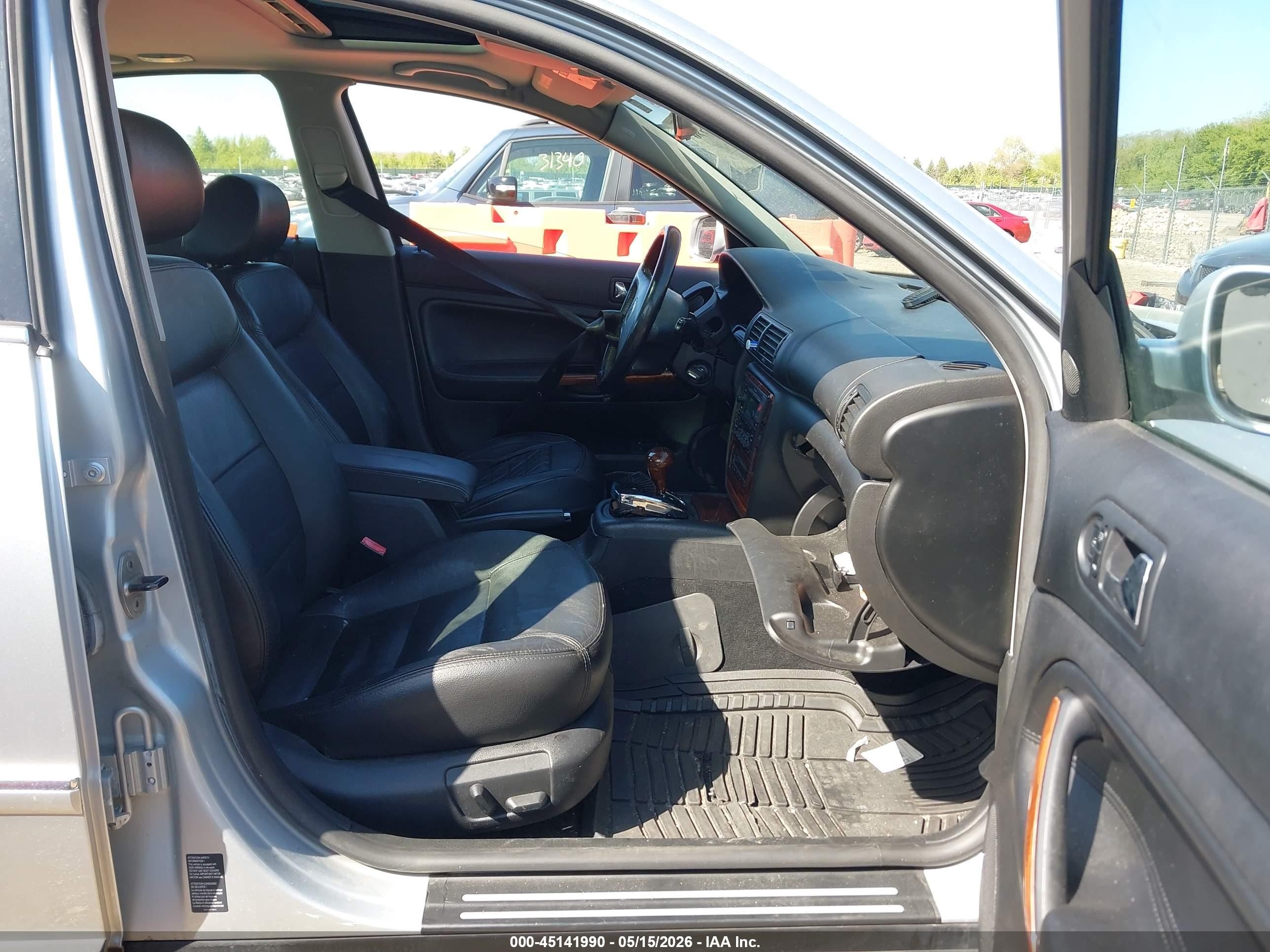 2003 Volkswagen Passat Glx Silver vin: WVWRH63B83P100679