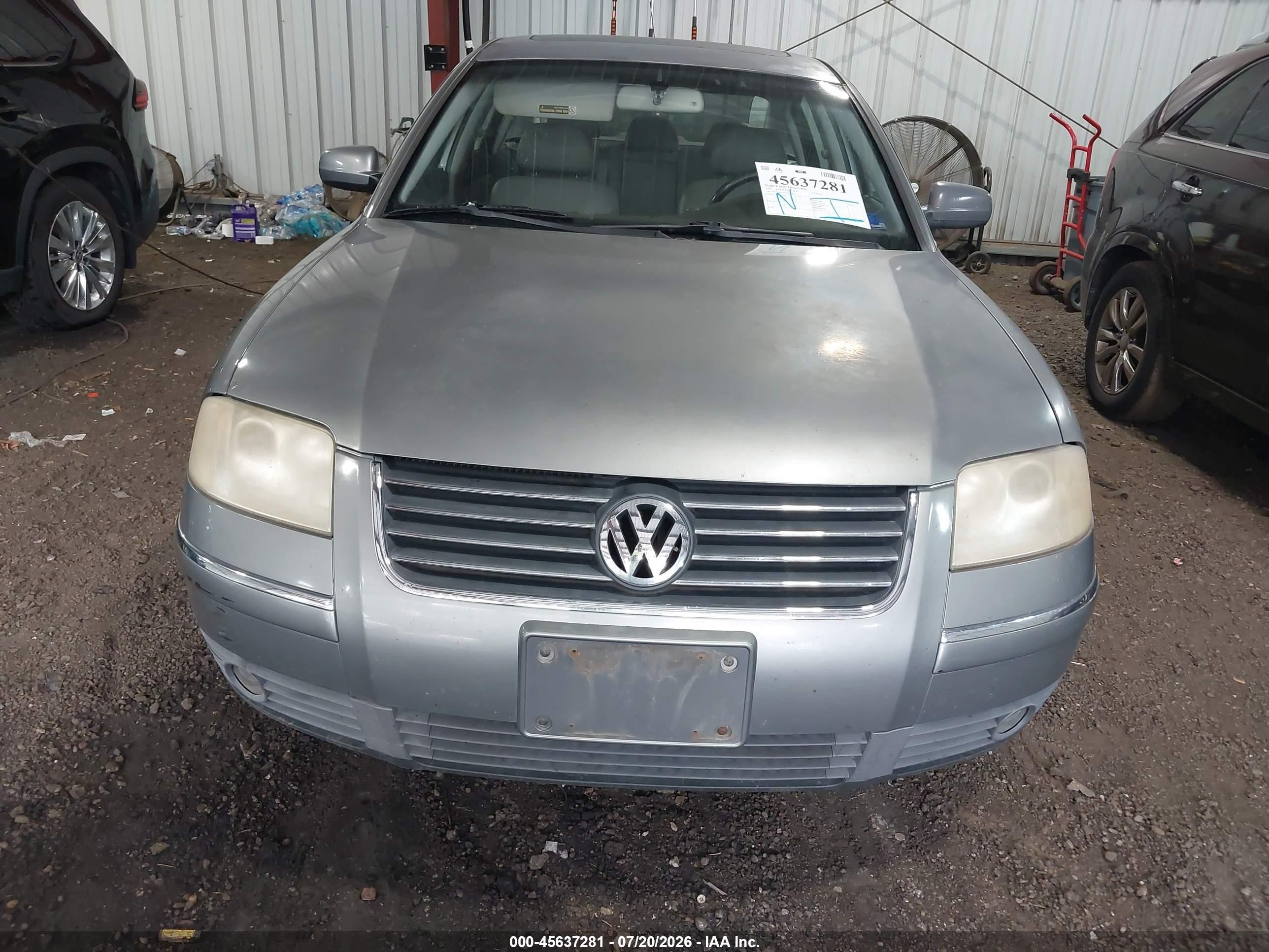 2002 Volkswagen Passat Glx Gray vin: WVWRH63B92P289633