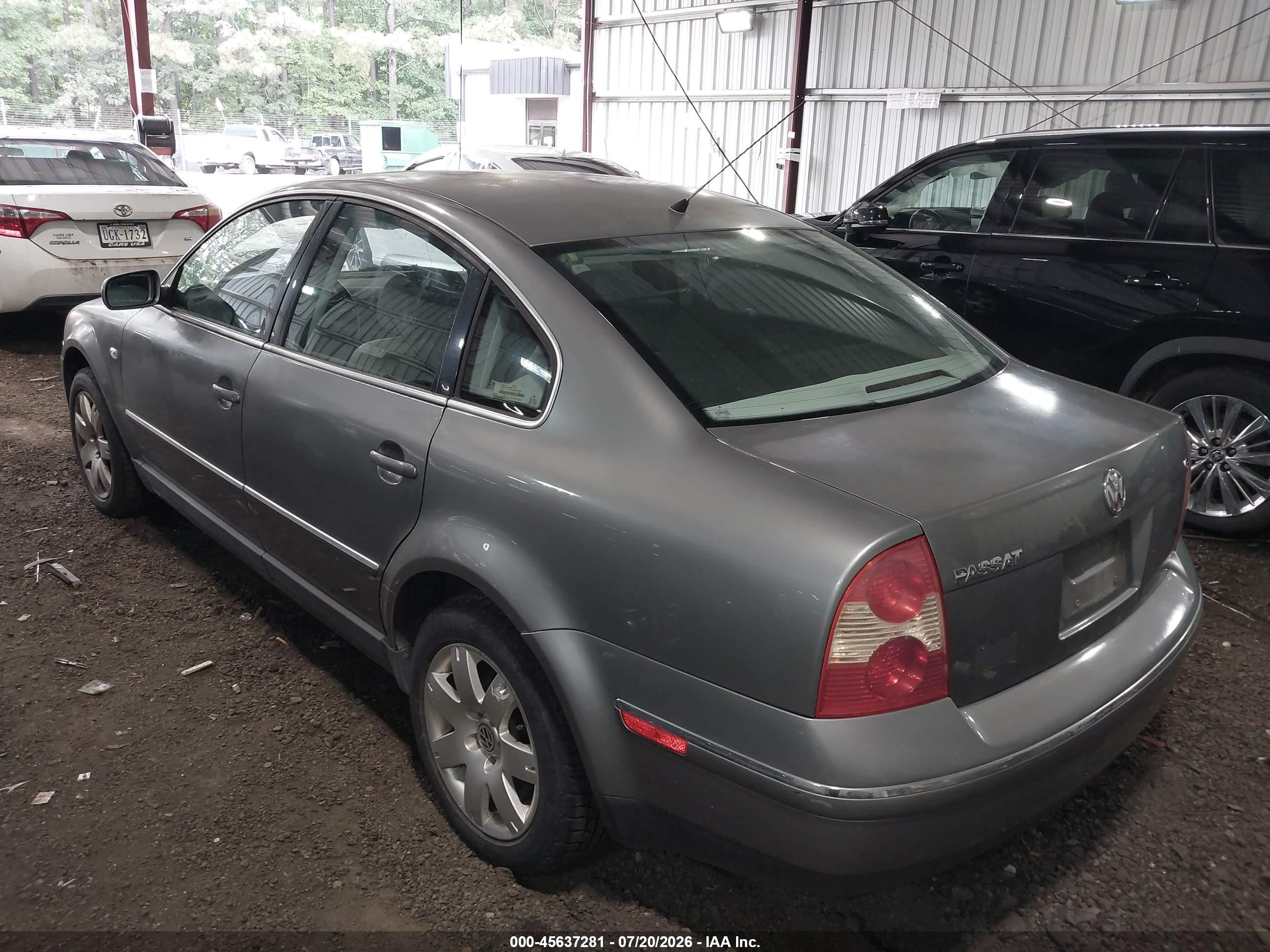 2002 Volkswagen Passat Glx Gray vin: WVWRH63B92P289633