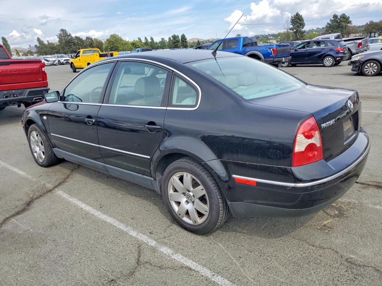 2003 Volkswagen Passat Glx Черный vin: WVWRH63B93P035843
