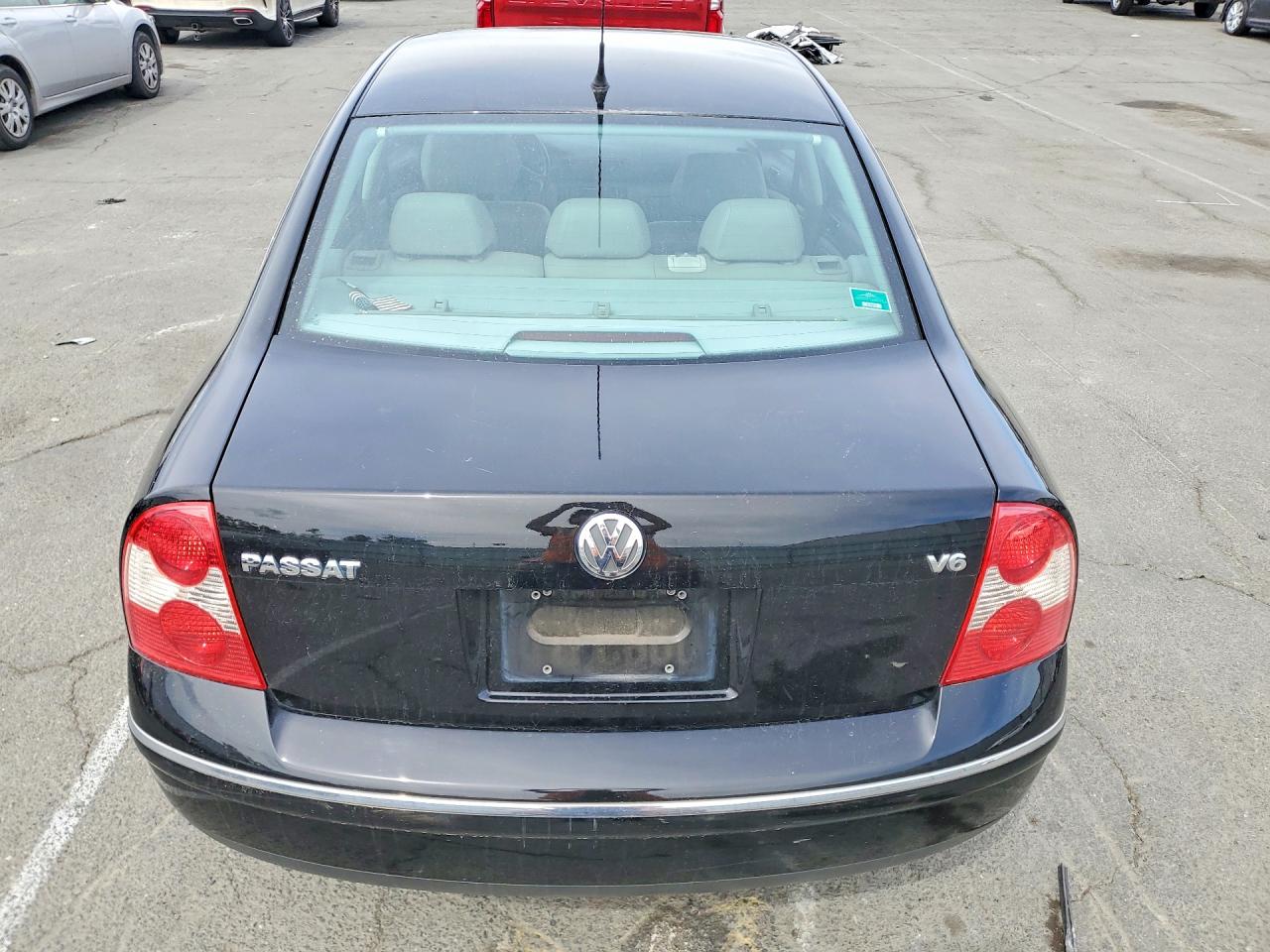 2003 Volkswagen Passat Glx Черный vin: WVWRH63B93P035843